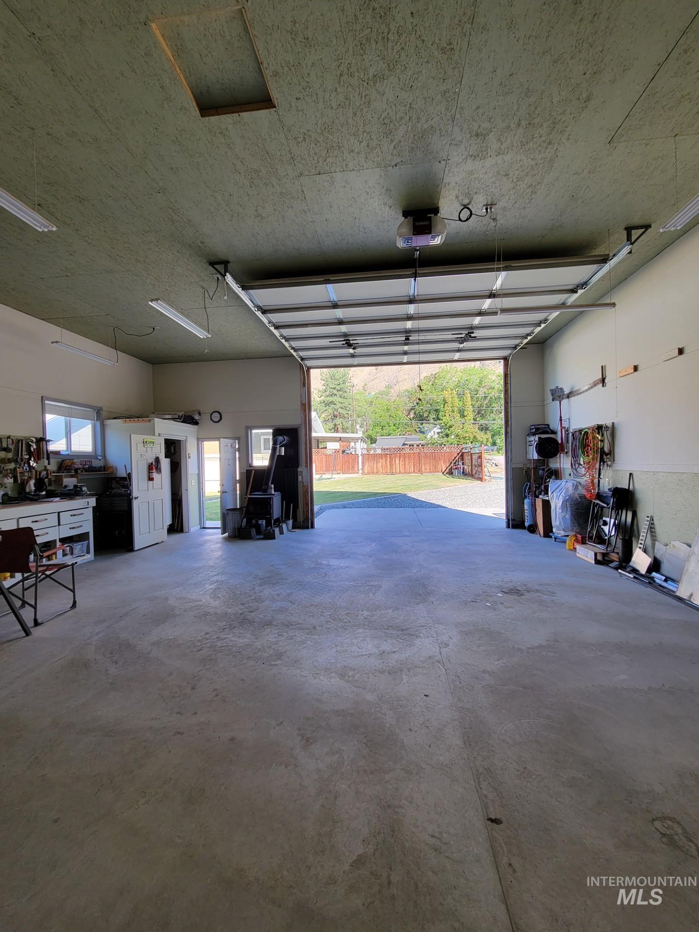 516 S Main Street Property Photo 13