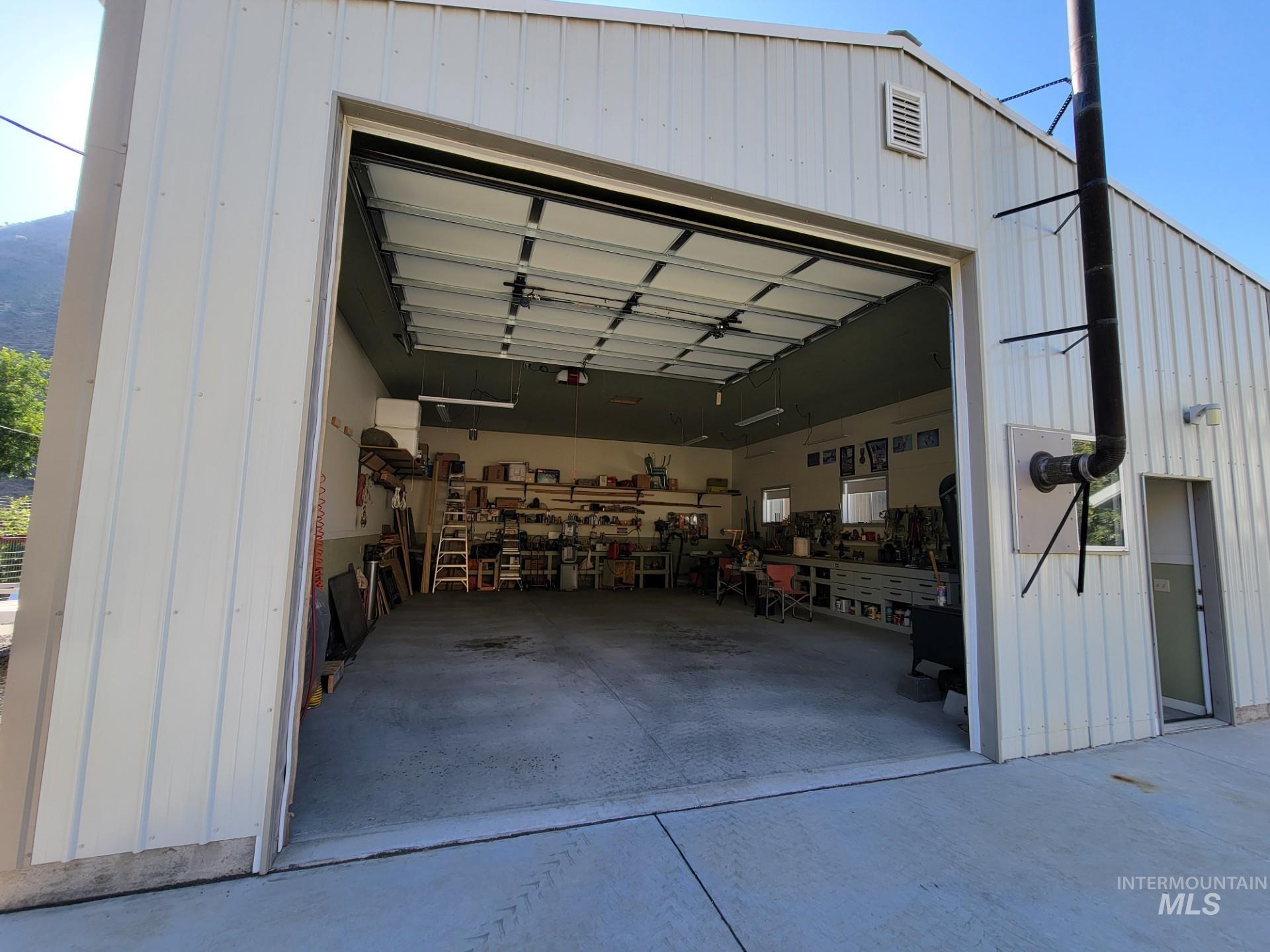 516 S Main Street Property Photo 20