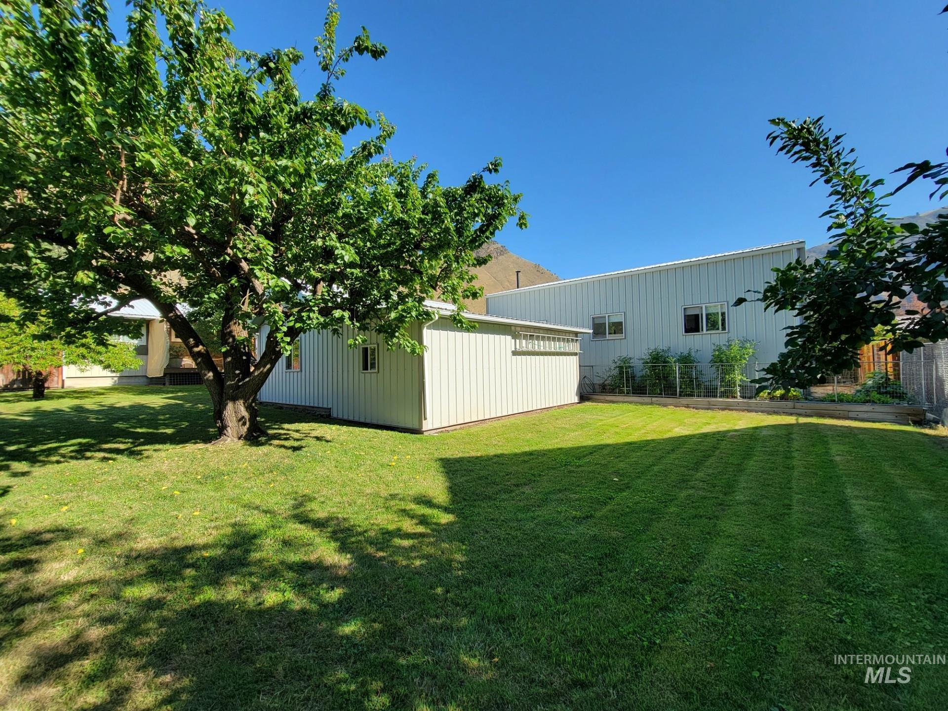 516 S Main Street Property Photo 22