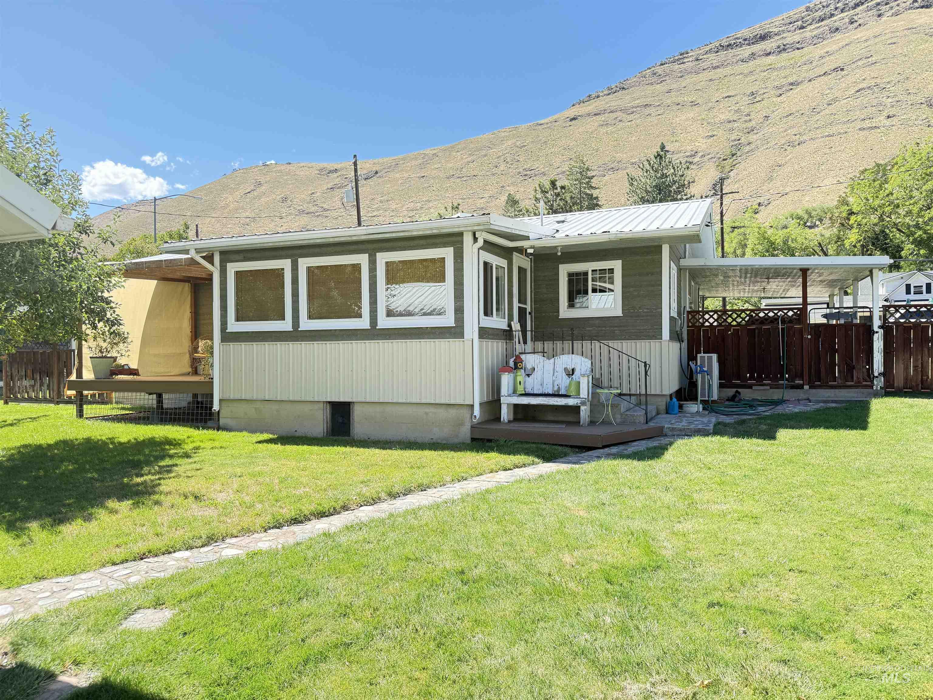 516 S Main Street Property Photo 27