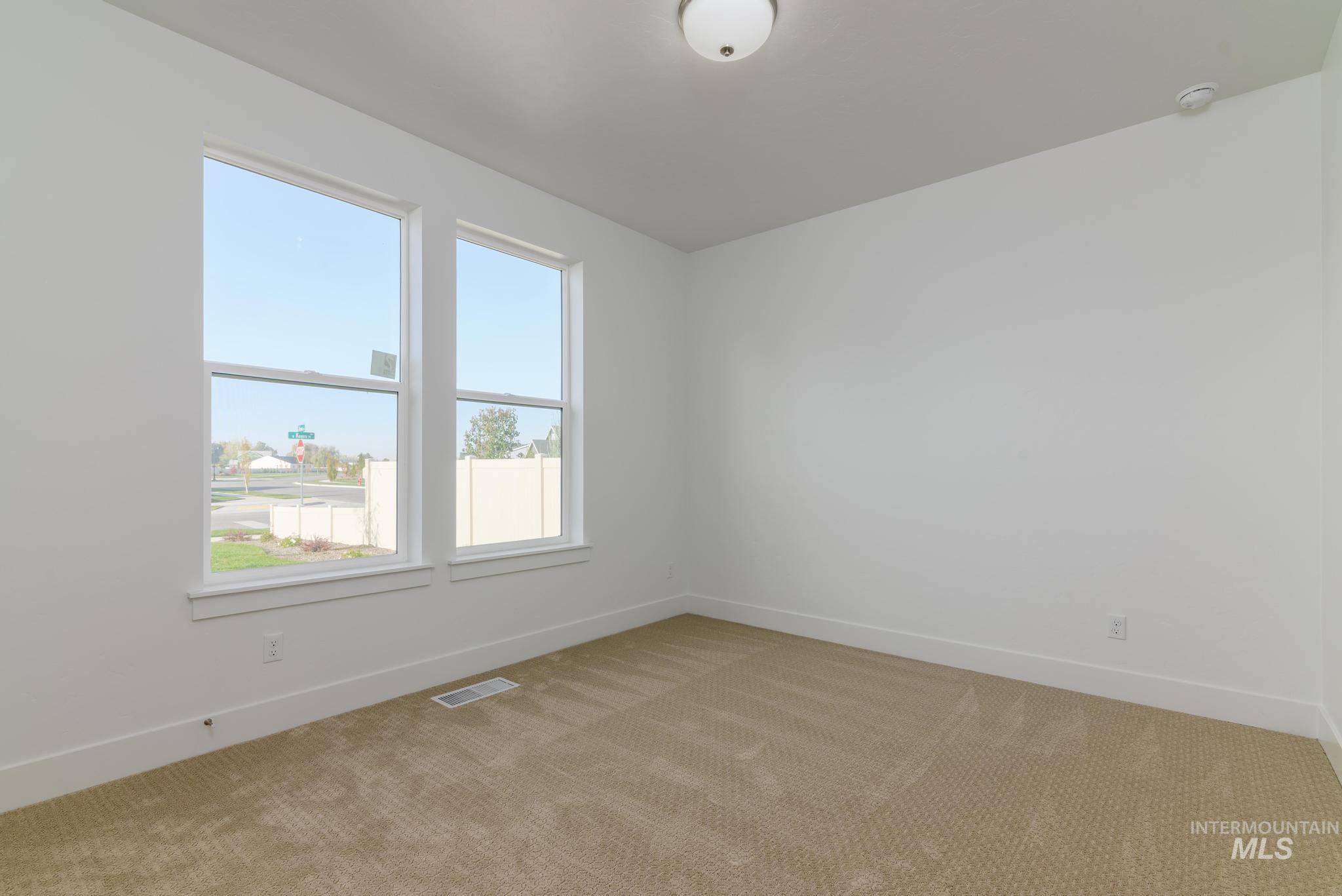 1052 N Kenora Pl Property Photo 21