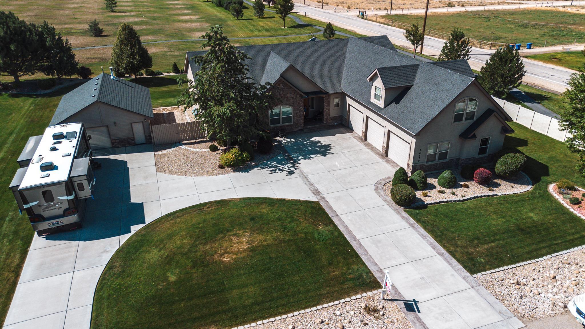 12179 W Tustin