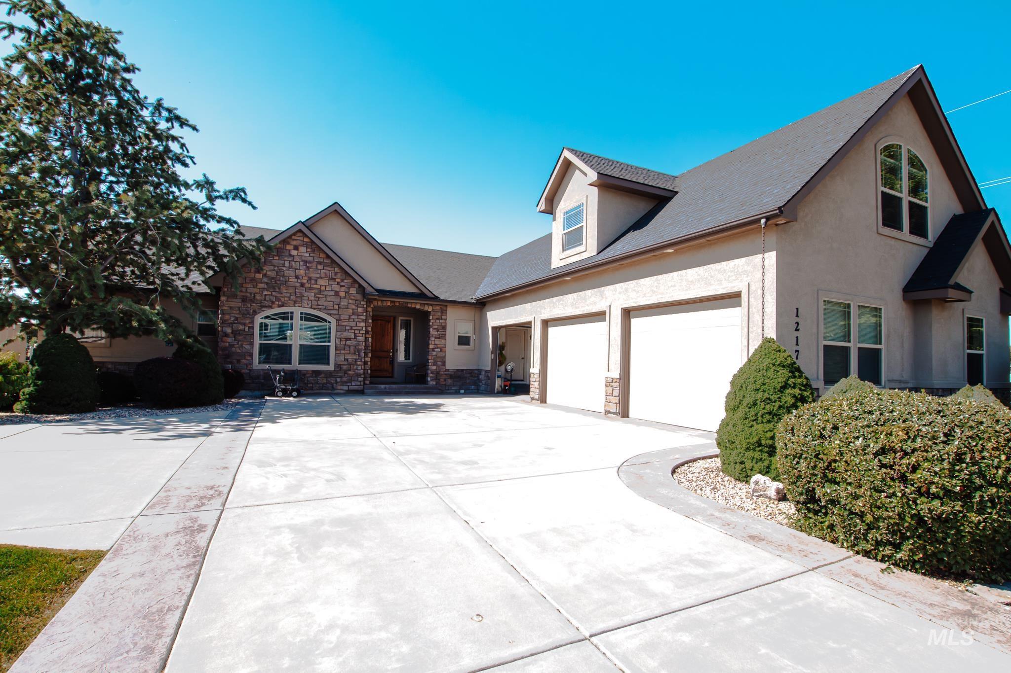 12179 W Tustin Property Photo 2