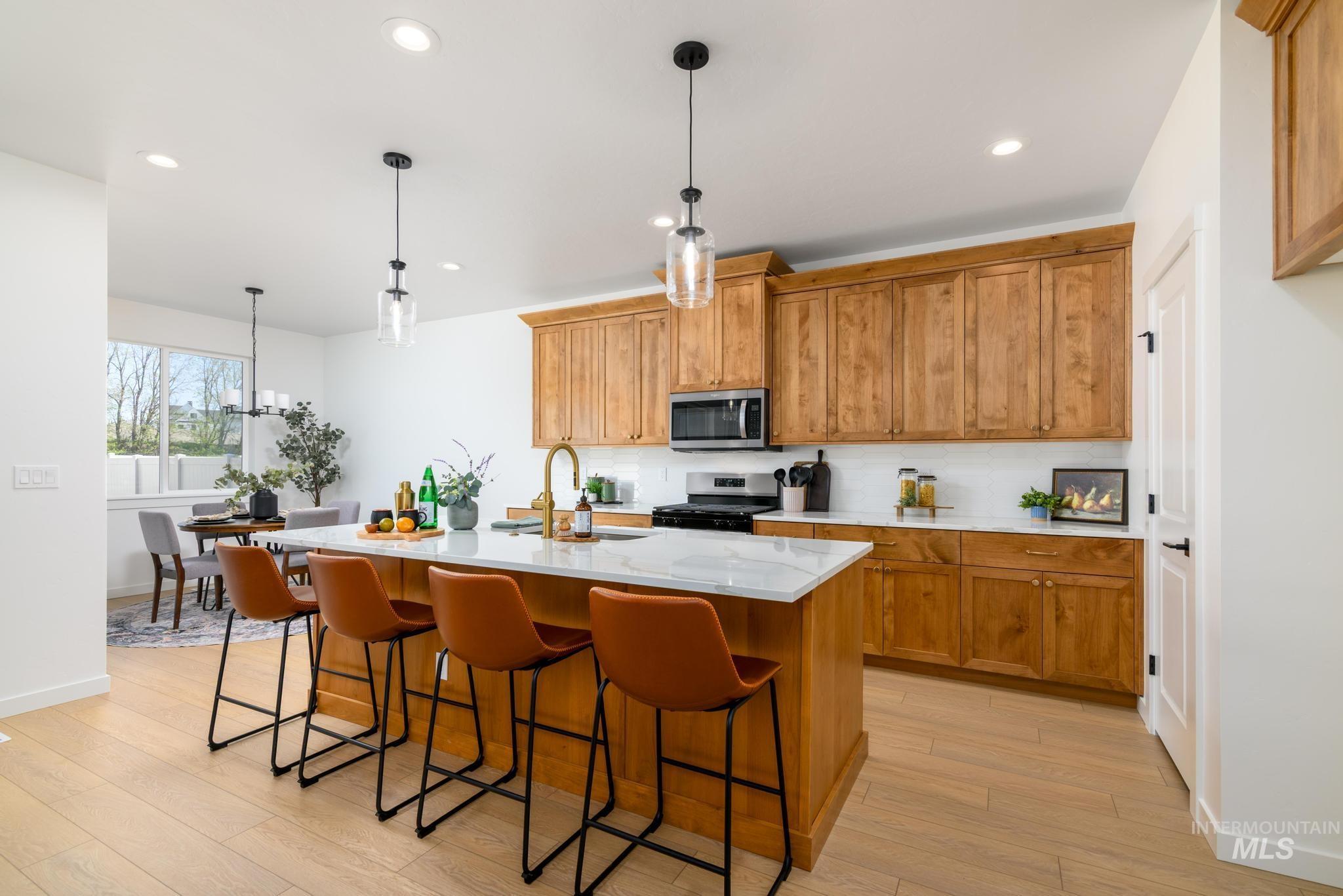 1851 W Blue Lightning St Property Photo 3