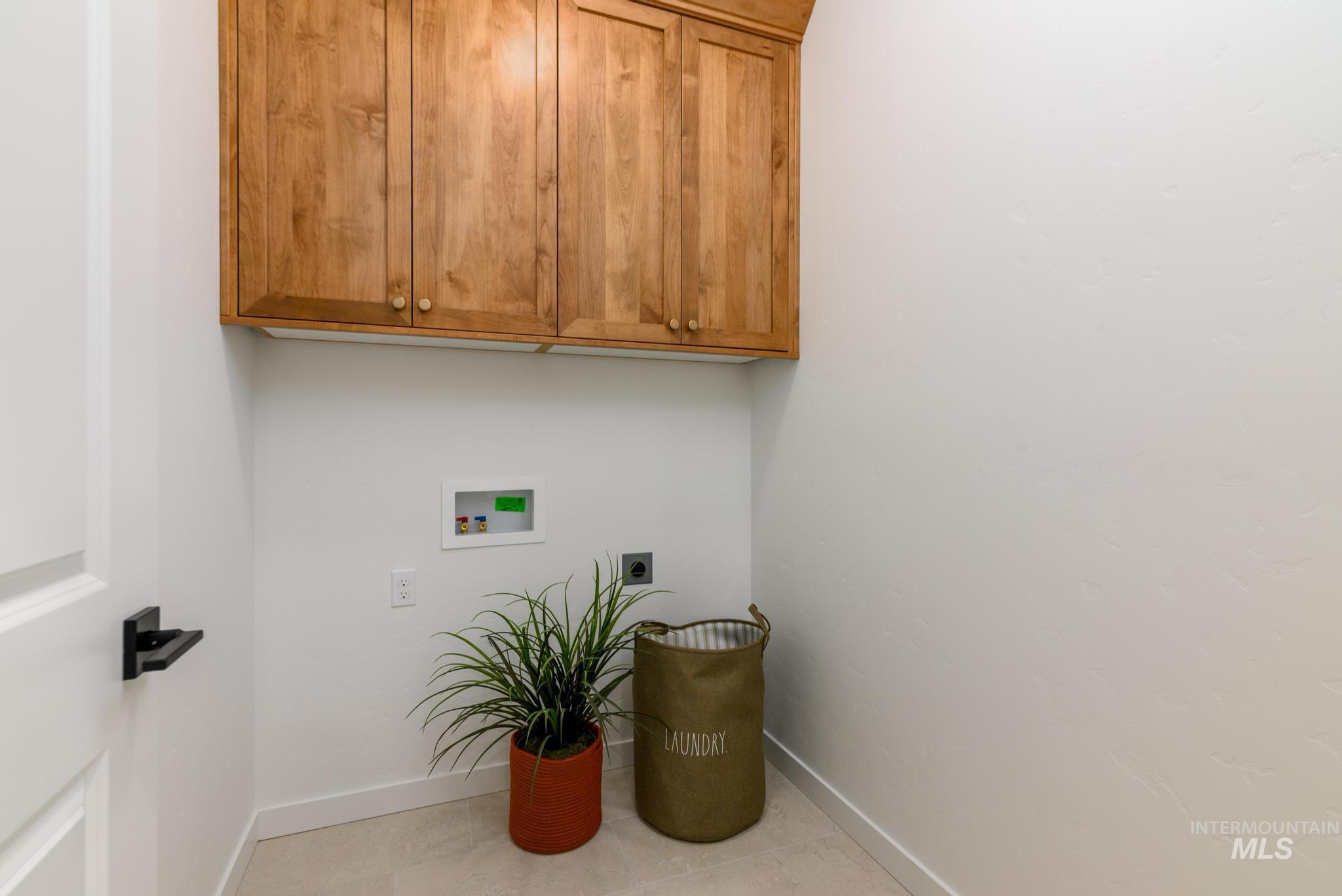 1851 W Blue Lightning St Property Photo 6