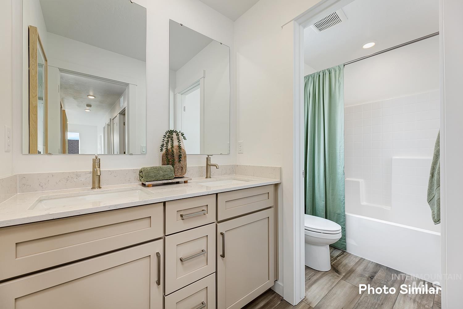 9244 W Happy Day Dr Property Photo 6