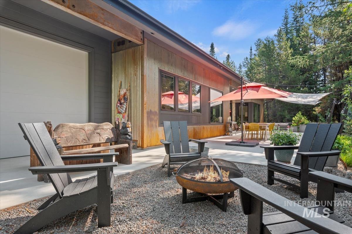 13 Cross Country Ct. Property Photo 43