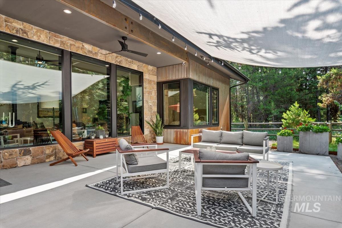 13 Cross Country Ct. Property Photo 45