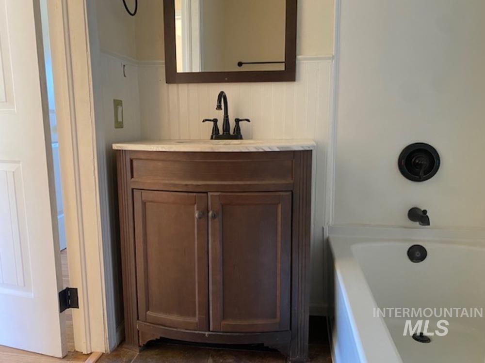 123 N Venice St Property Photo 15