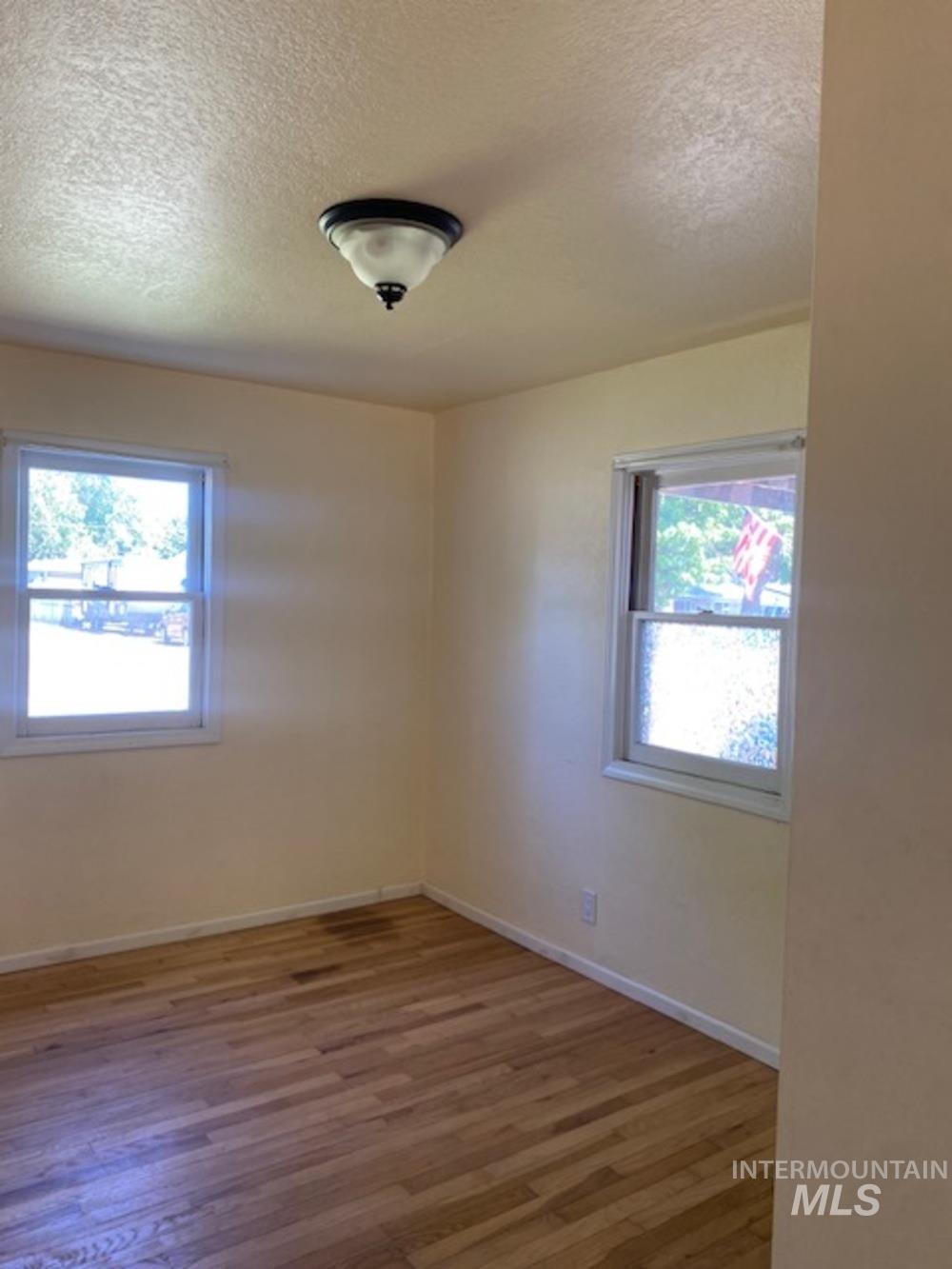 123 N Venice St Property Photo 16