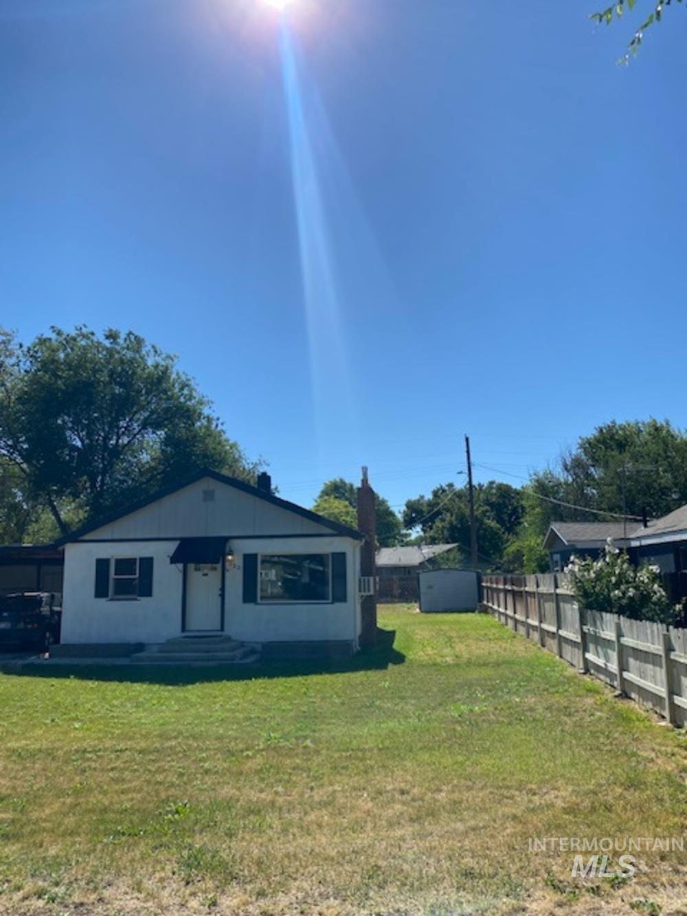 123 N Venice St Property Photo 19