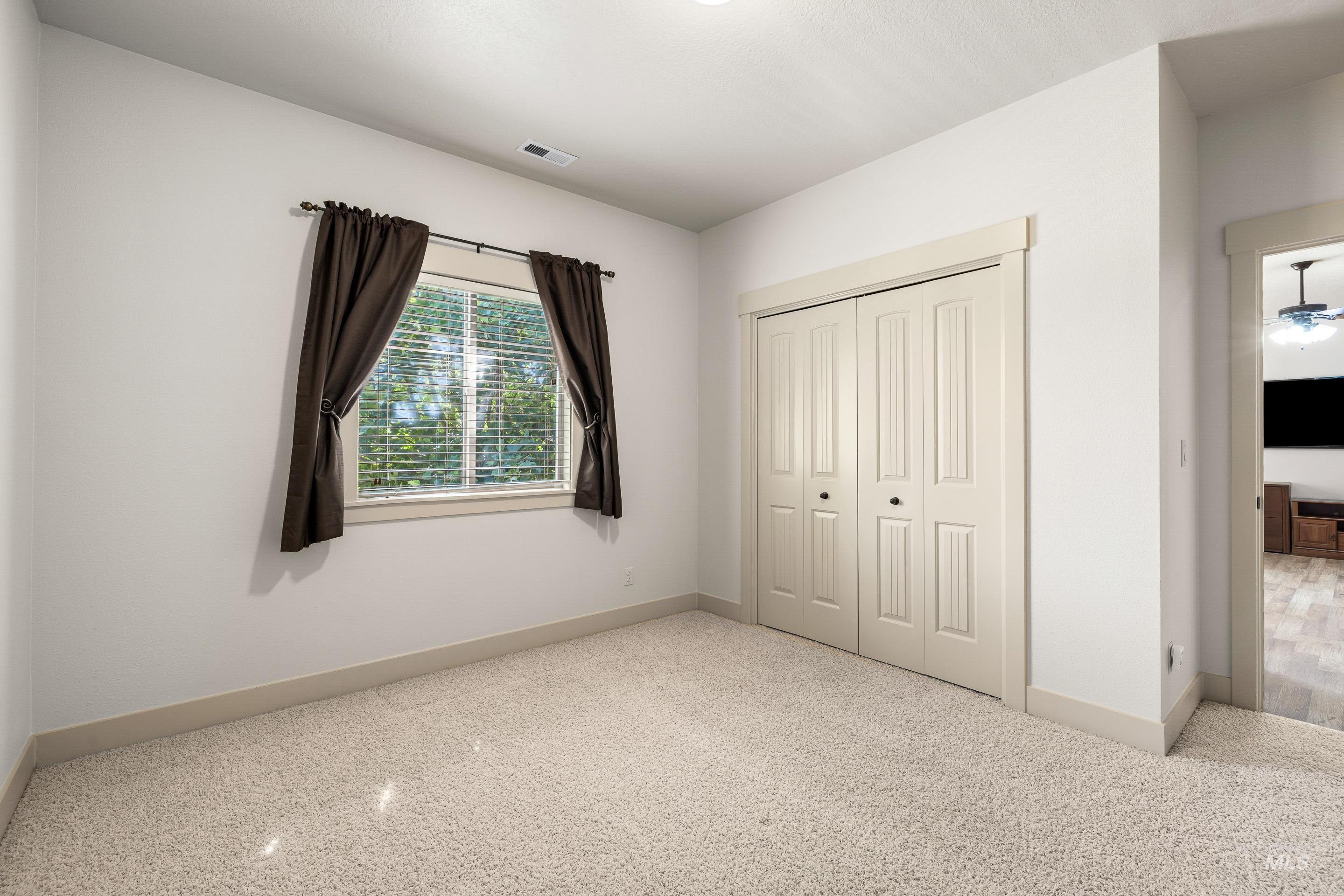 3286 N Gaviola Ave Property Photo 30