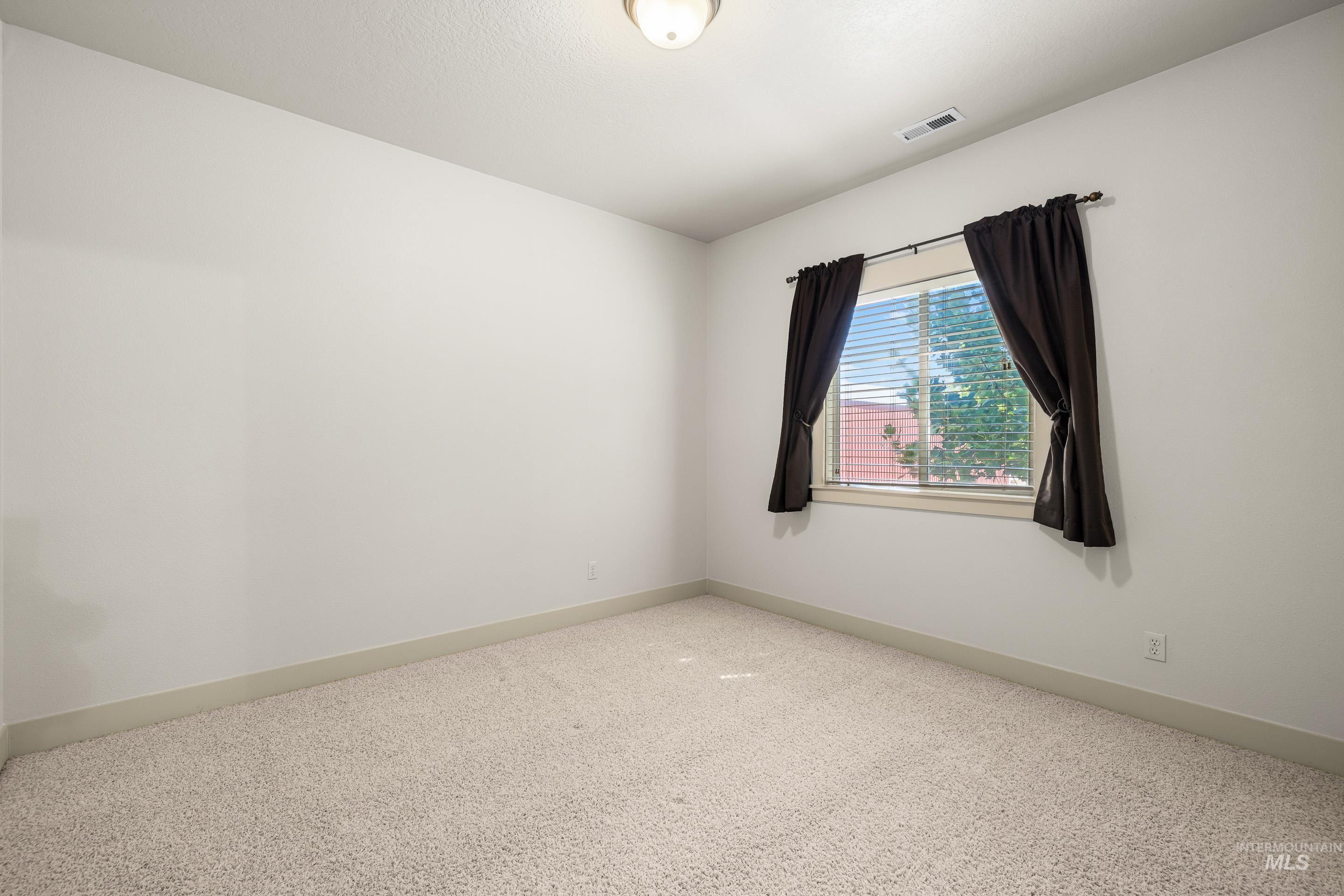 3286 N Gaviola Ave Property Photo 31