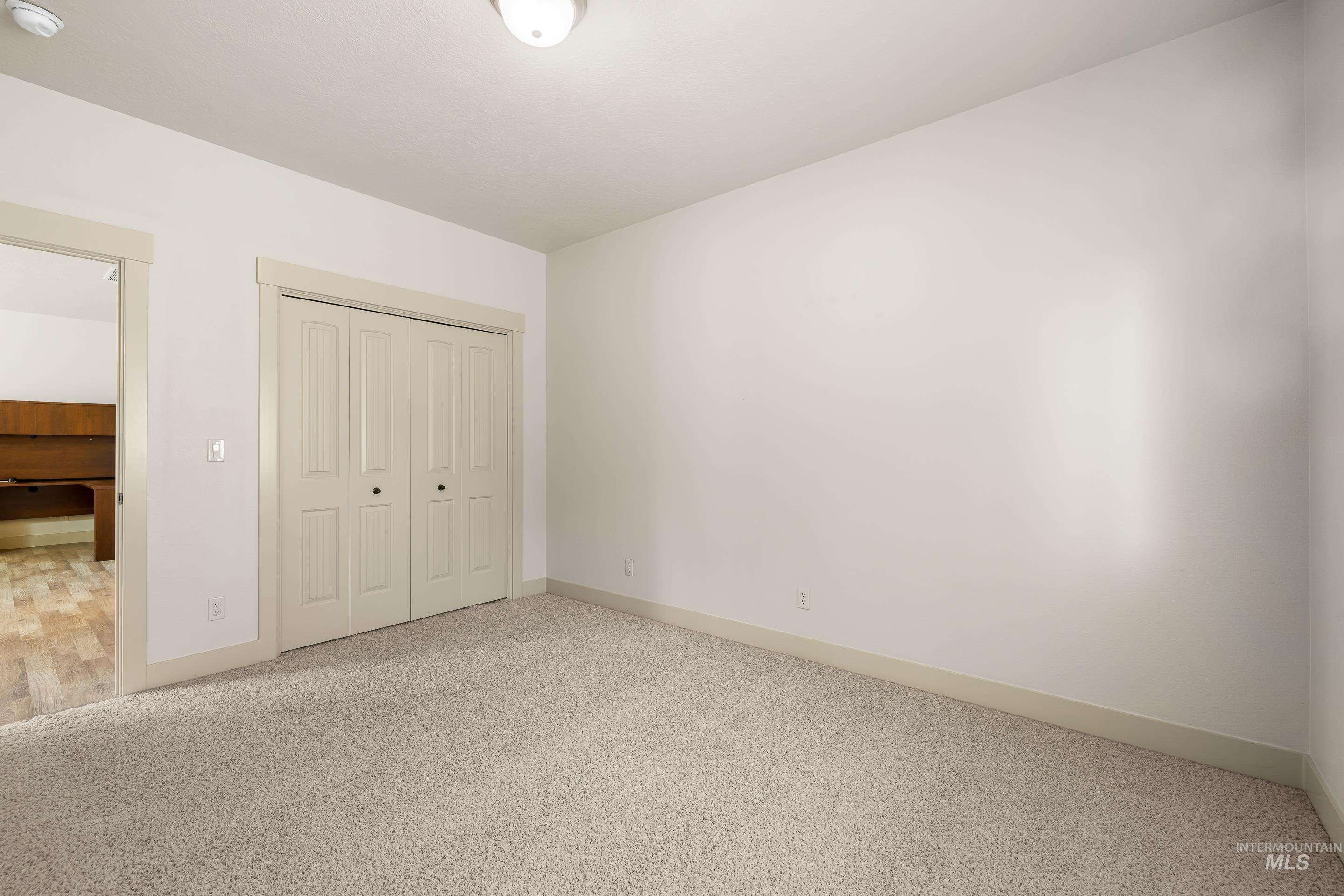 3286 N Gaviola Ave Property Photo 32