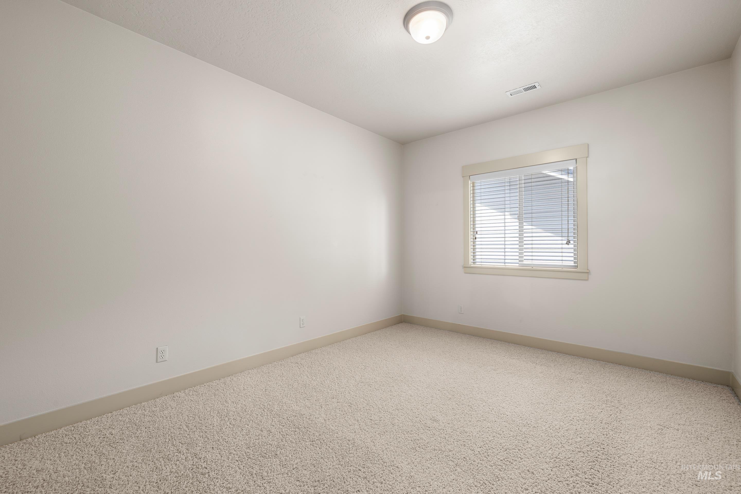 3286 N Gaviola Ave Property Photo 33