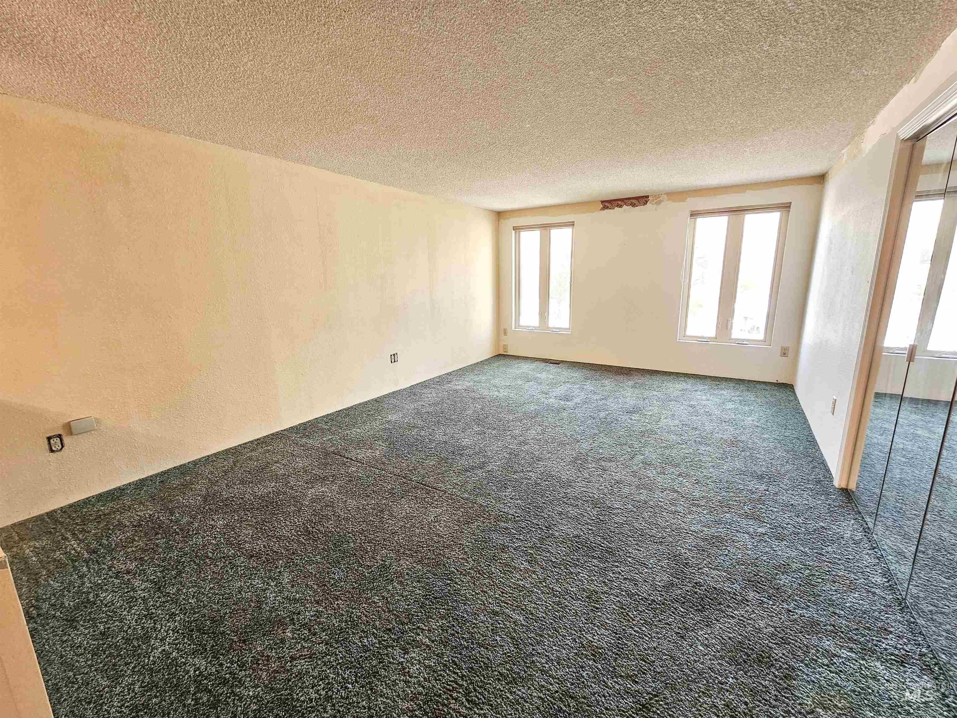 209 Harding St Property Photo 26