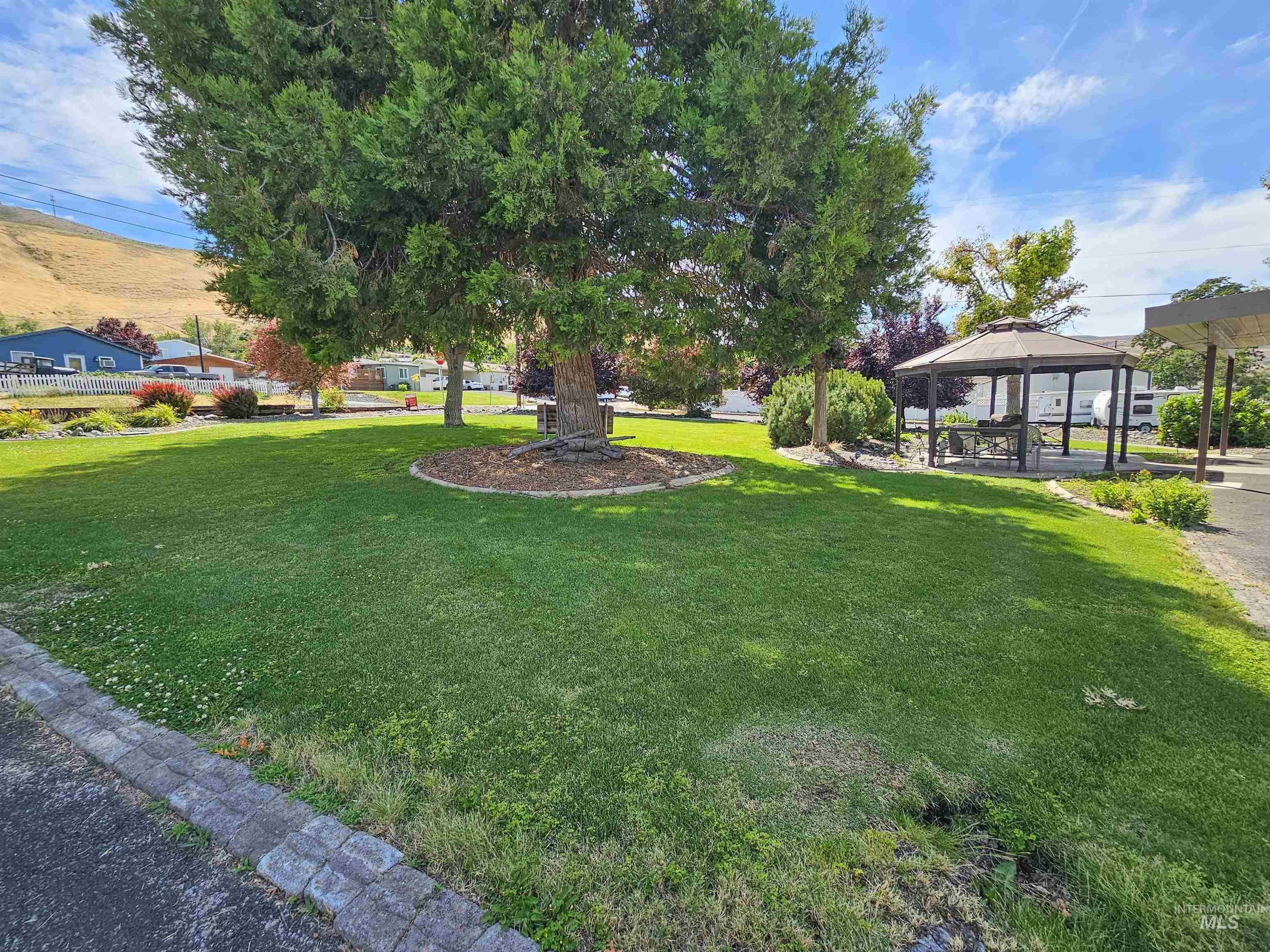 209 Harding St Property Photo 42