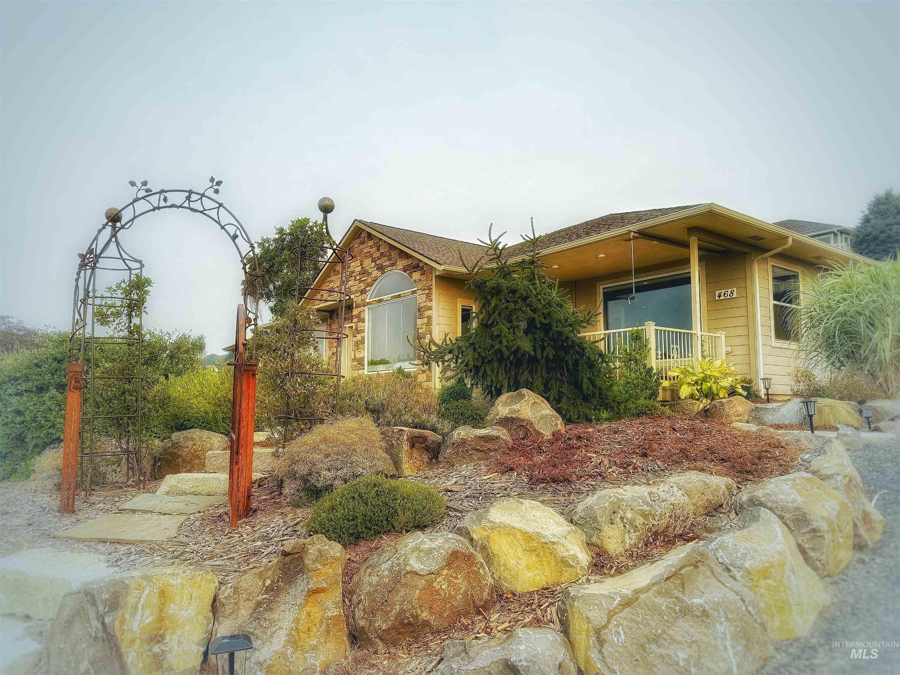 468 Crestline Circle Drive Property Photo 1