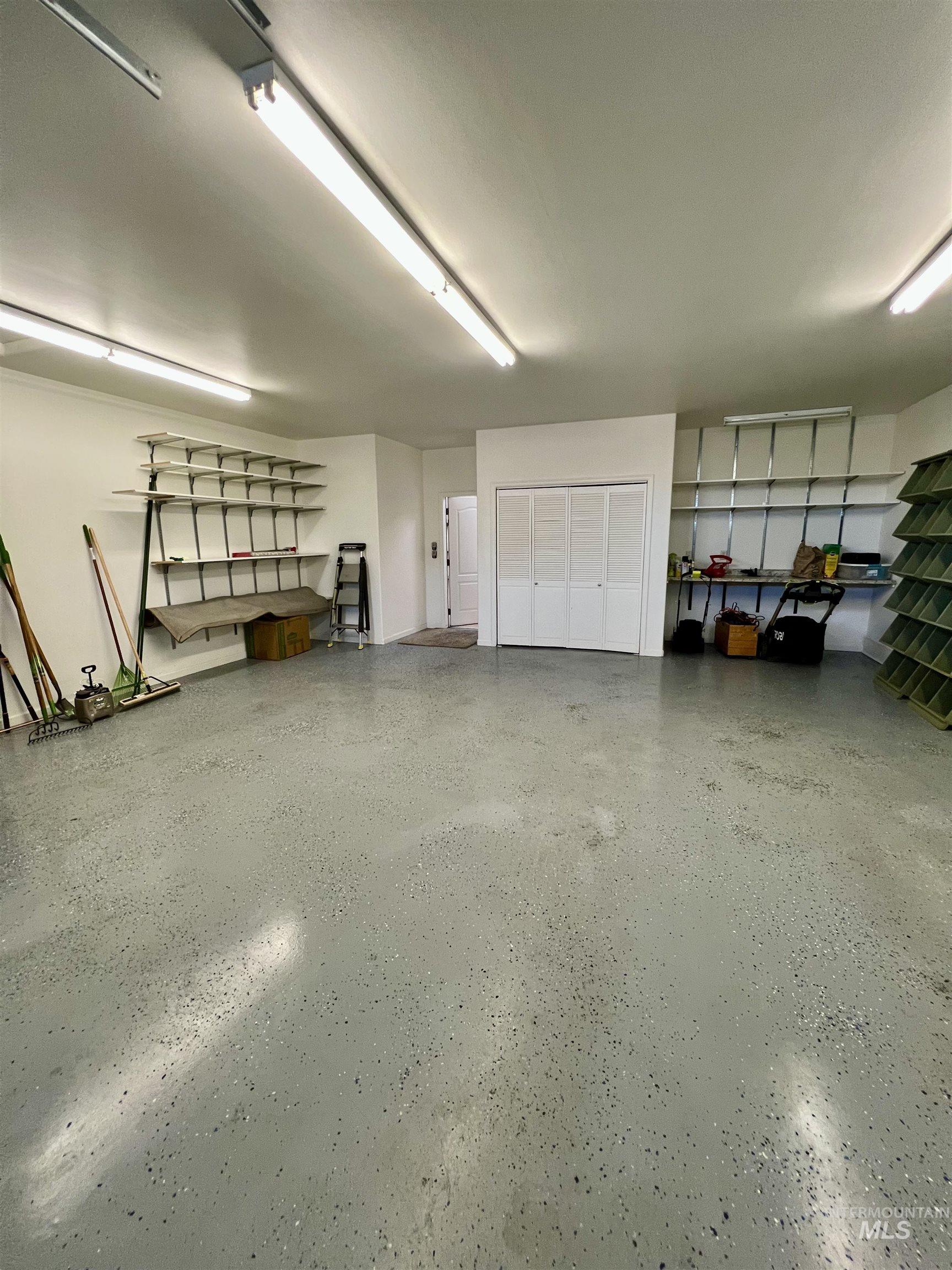 468 Crestline Circle Drive Property Photo 24