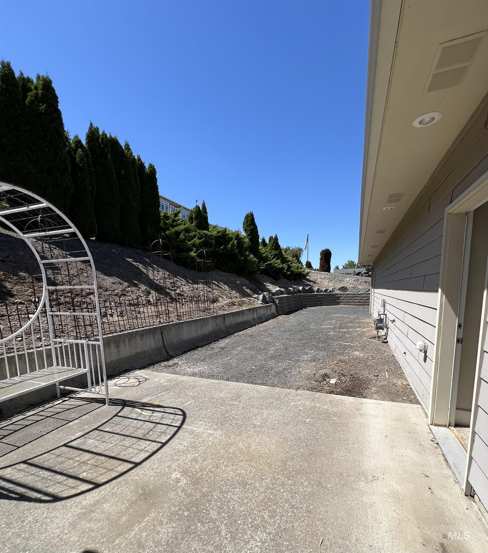 468 Crestline Circle Drive Property Photo 25