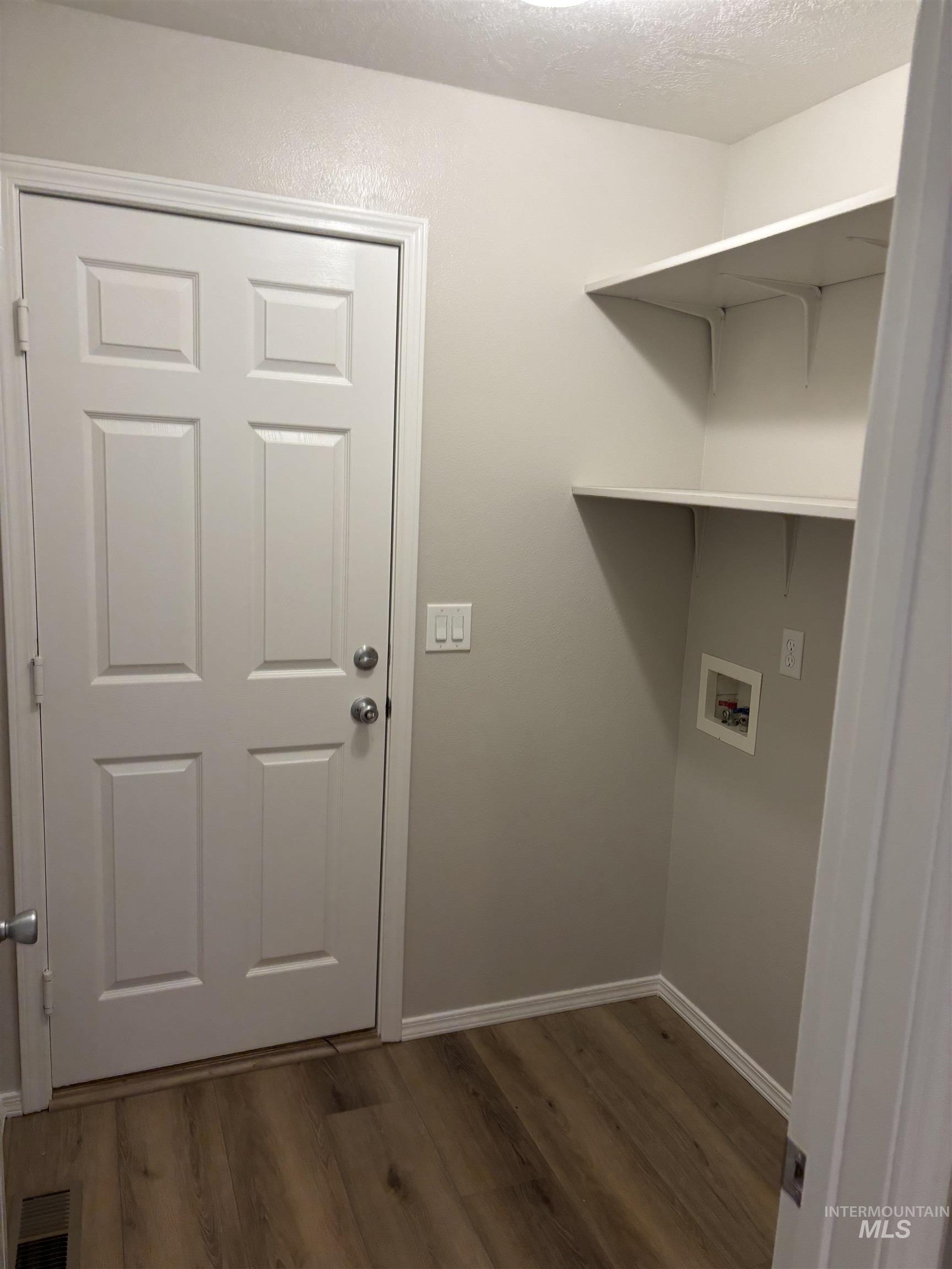 1190 Nw Bluegrass Cr Property Photo 16