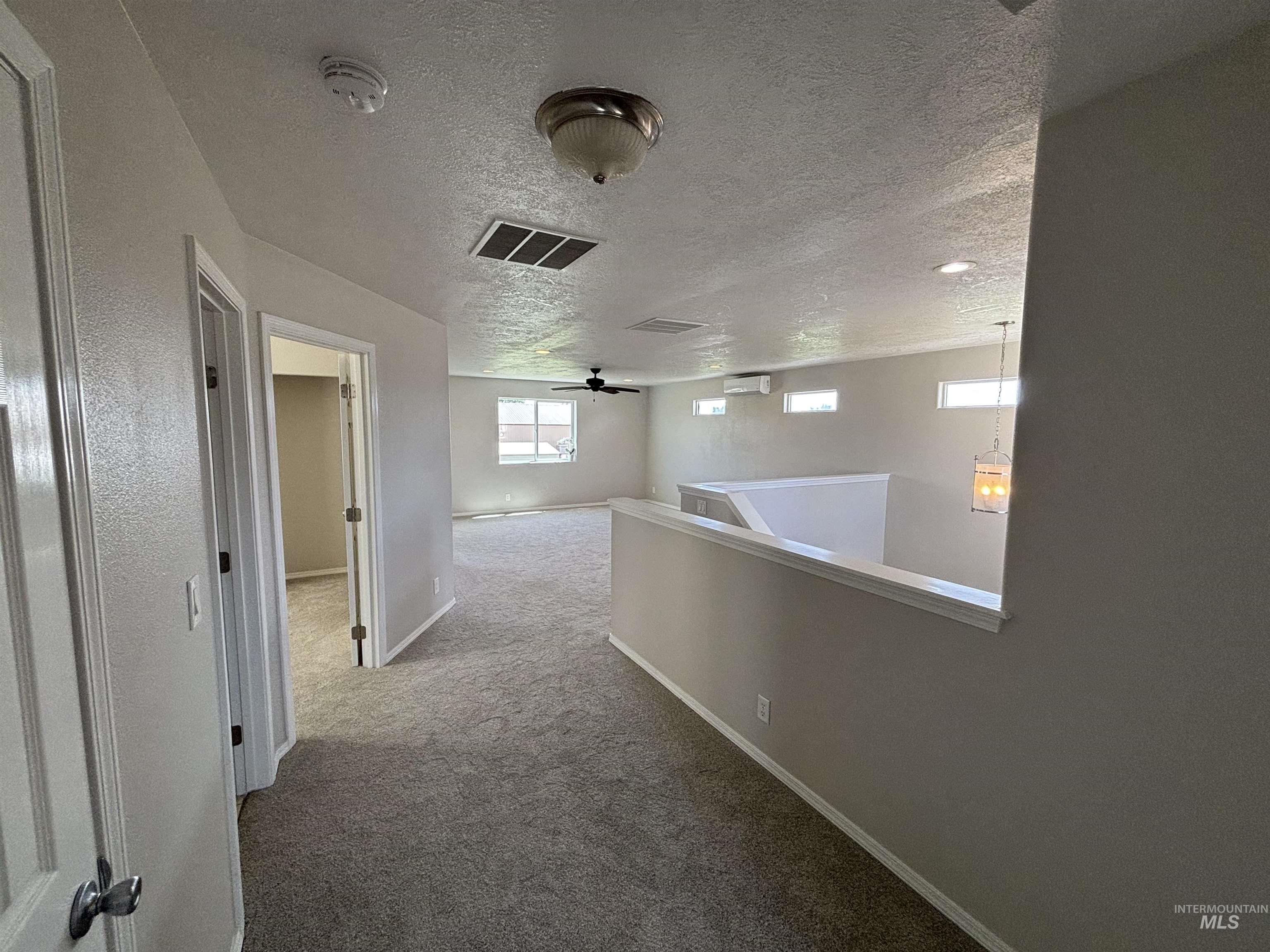 1190 Nw Bluegrass Cr Property Photo 27