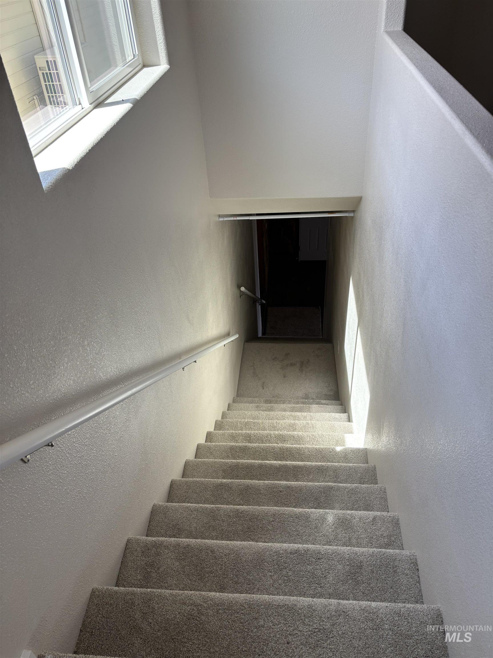 1190 Nw Bluegrass Cr Property Photo 34