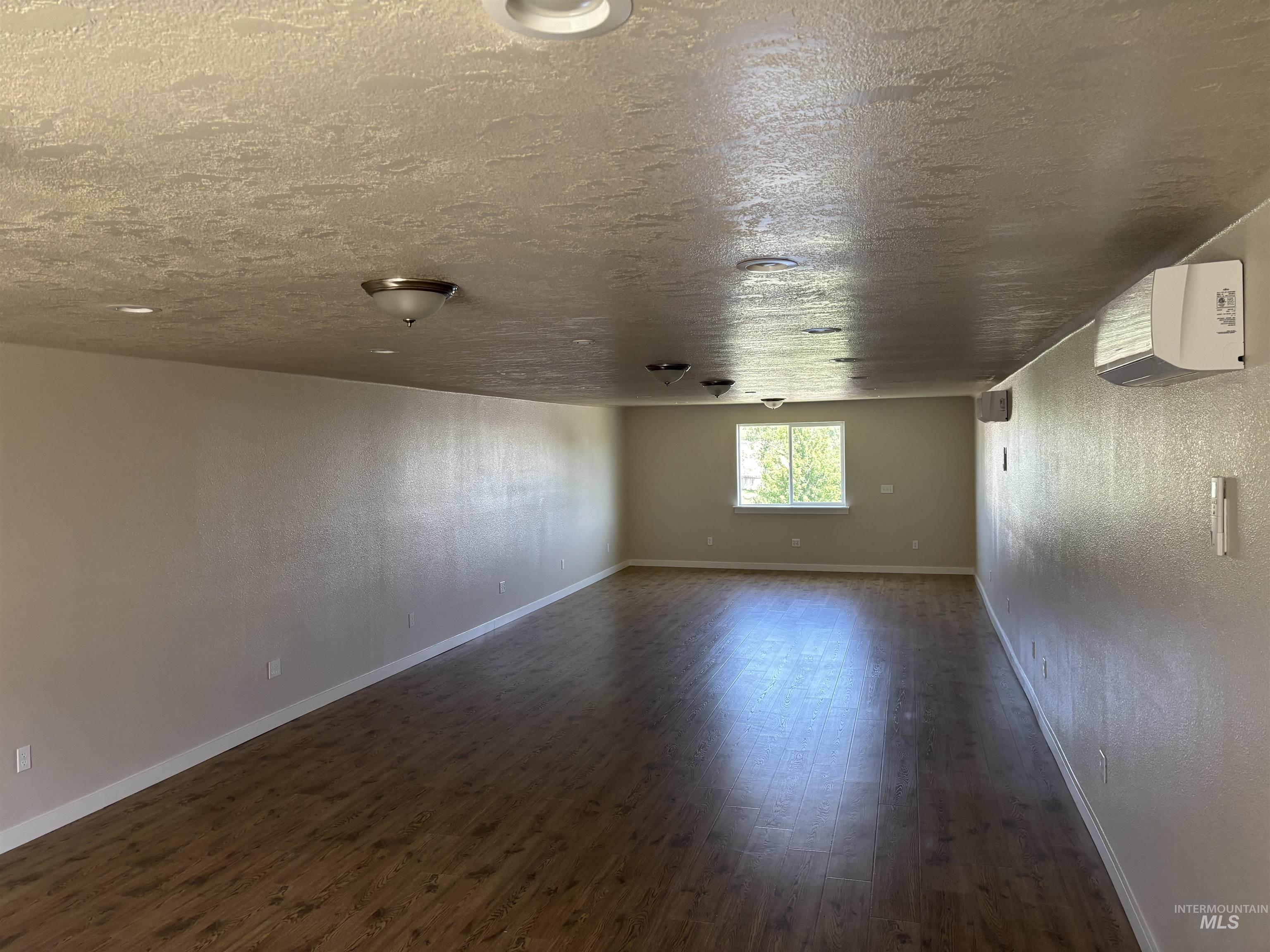 1190 Nw Bluegrass Cr Property Photo 35