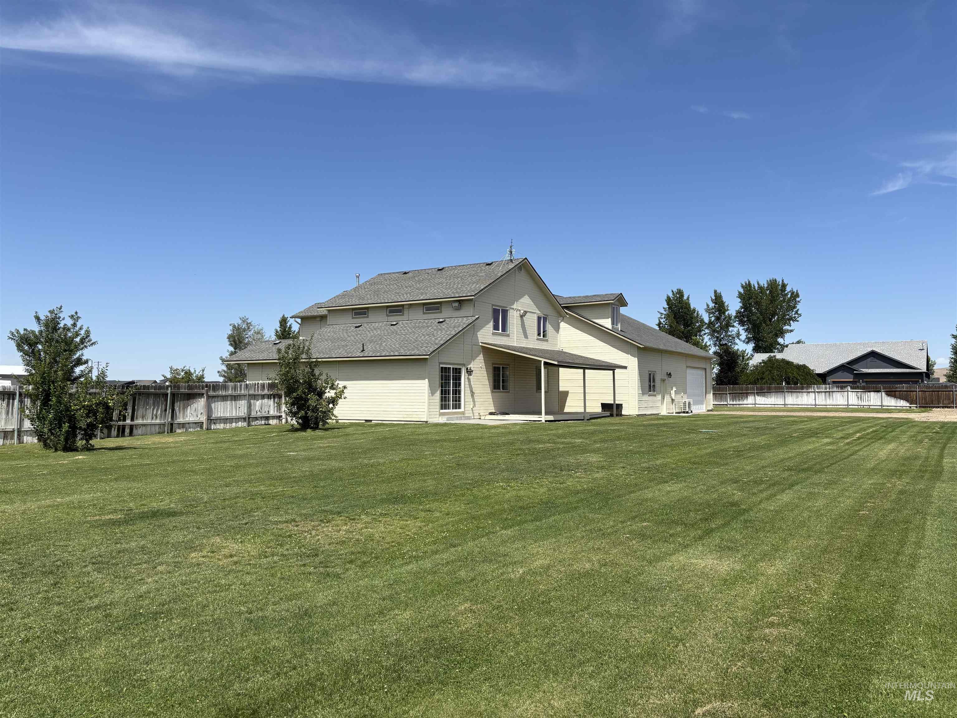 1190 Nw Bluegrass Cr Property Photo 43