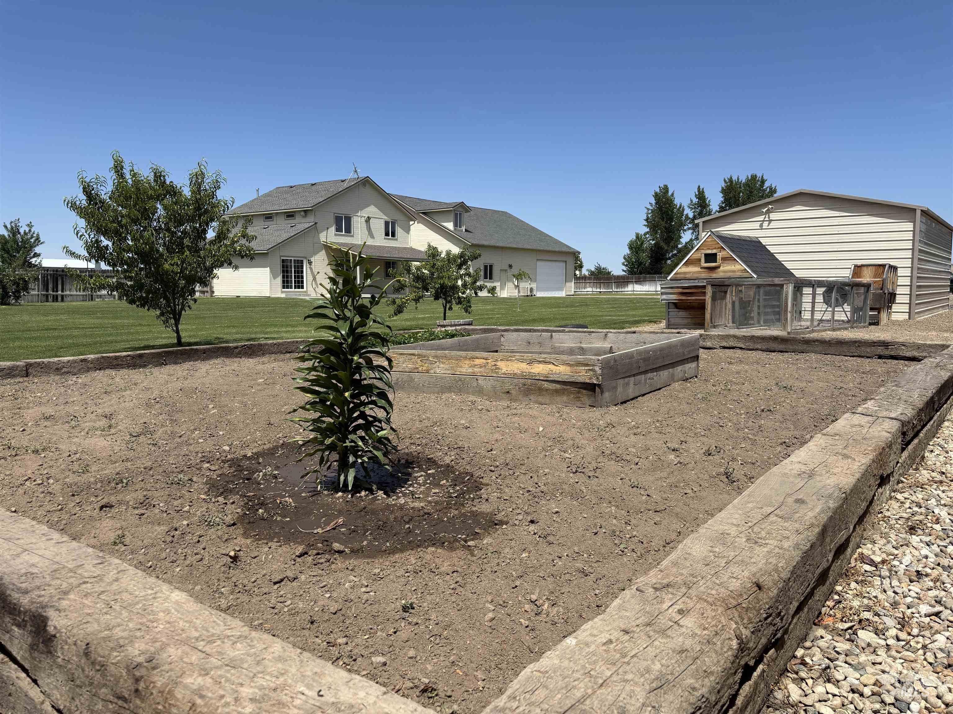 1190 Nw Bluegrass Cr Property Photo 46