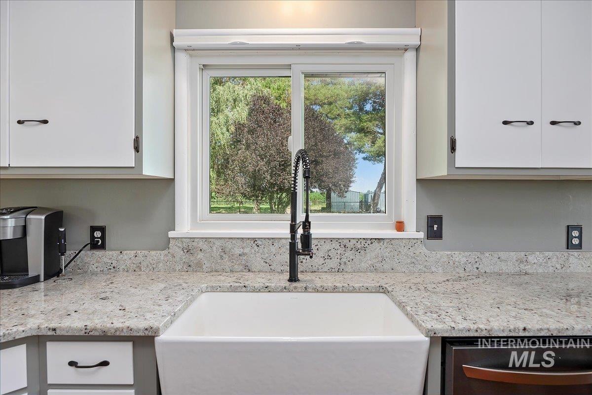 249 W 500 S Property Photo 17