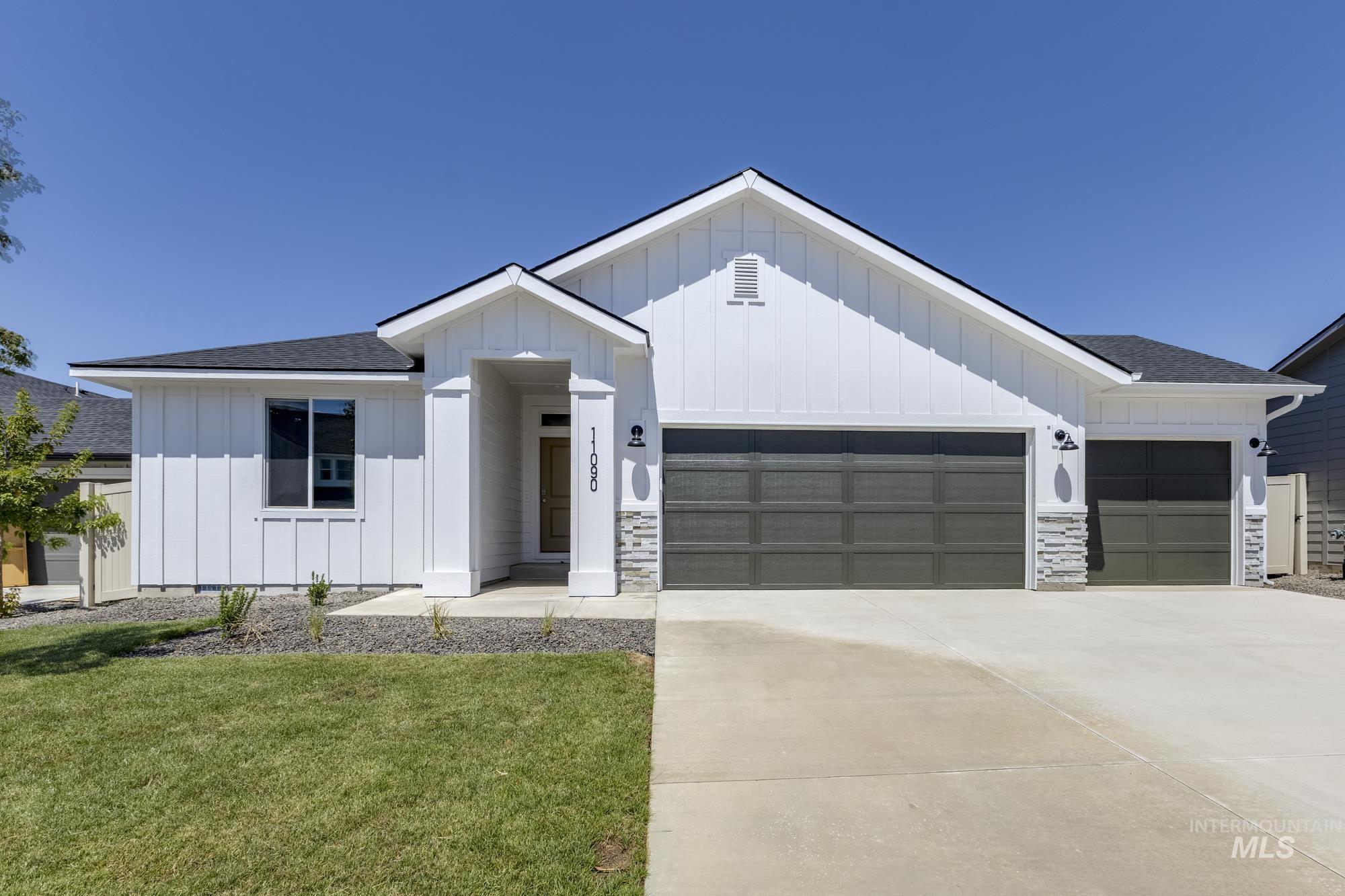 11090 W Trailheights Dr Property Photo 1