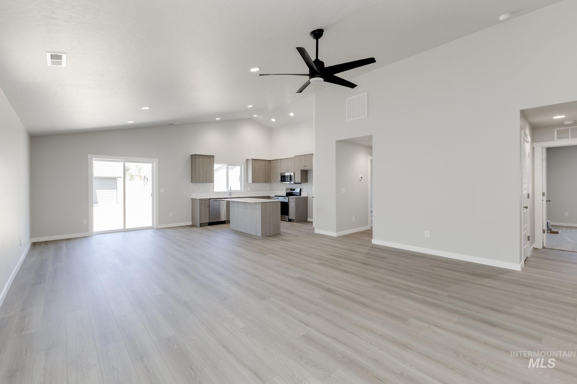 11090 W Trailheights Dr Property Photo 6