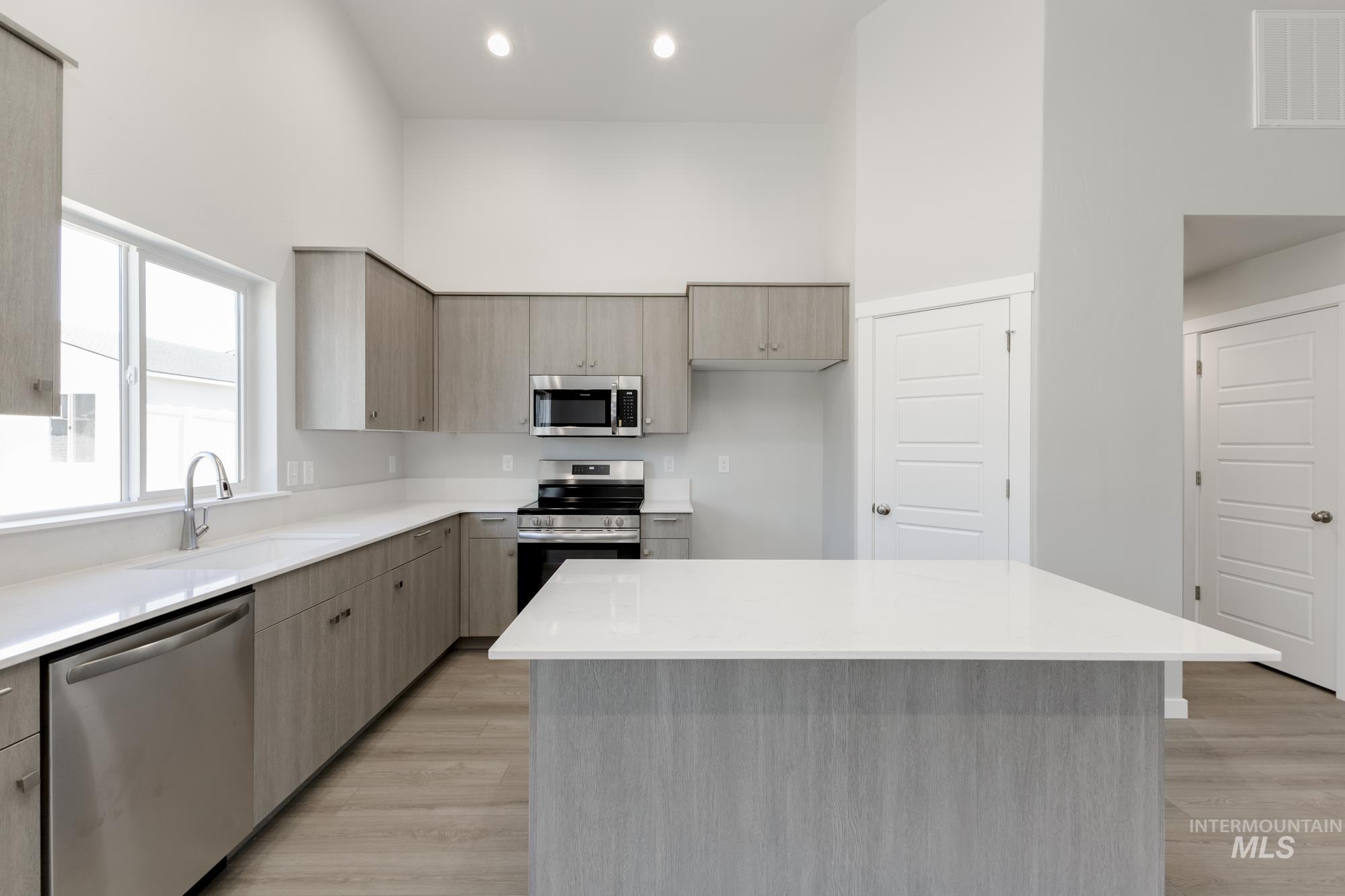 11090 W Trailheights Dr Property Photo 8