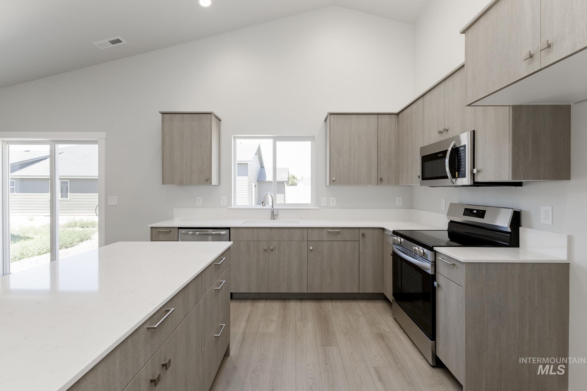 11090 W Trailheights Dr Property Photo 9