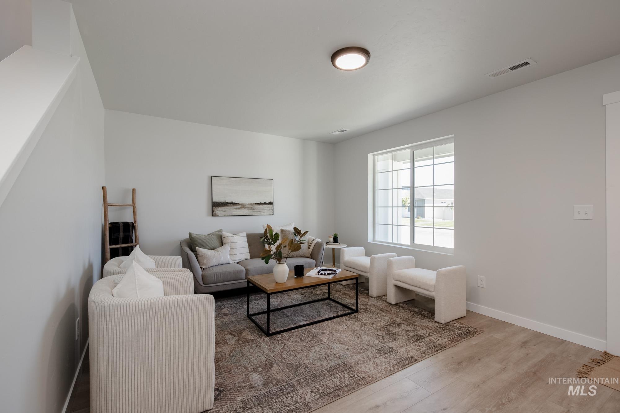 19357 Schooner Ave Property Photo 4