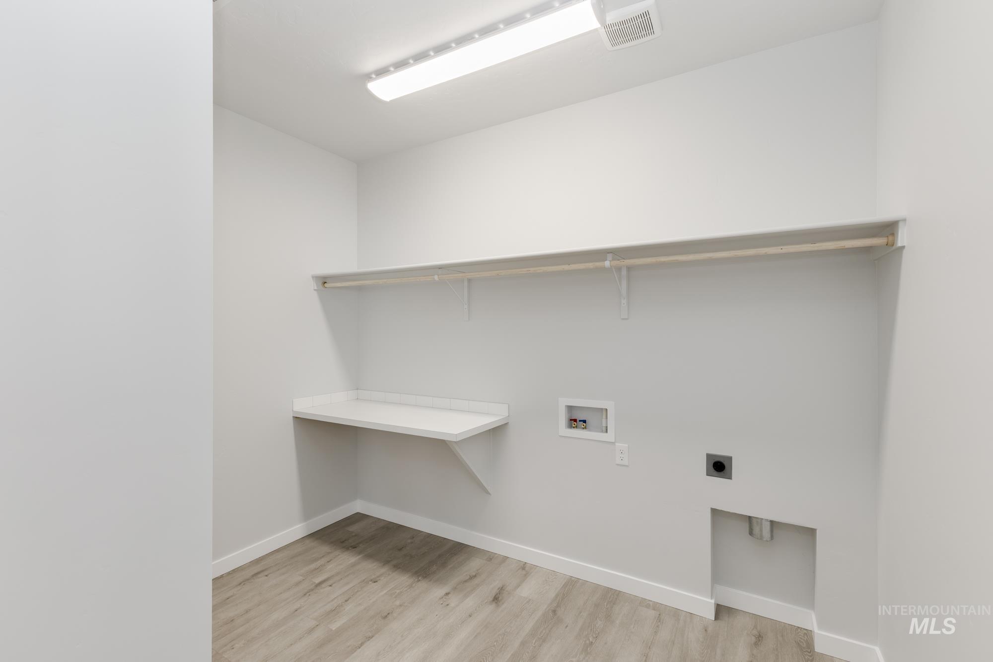 684 W Striped Owl St Property Photo 15