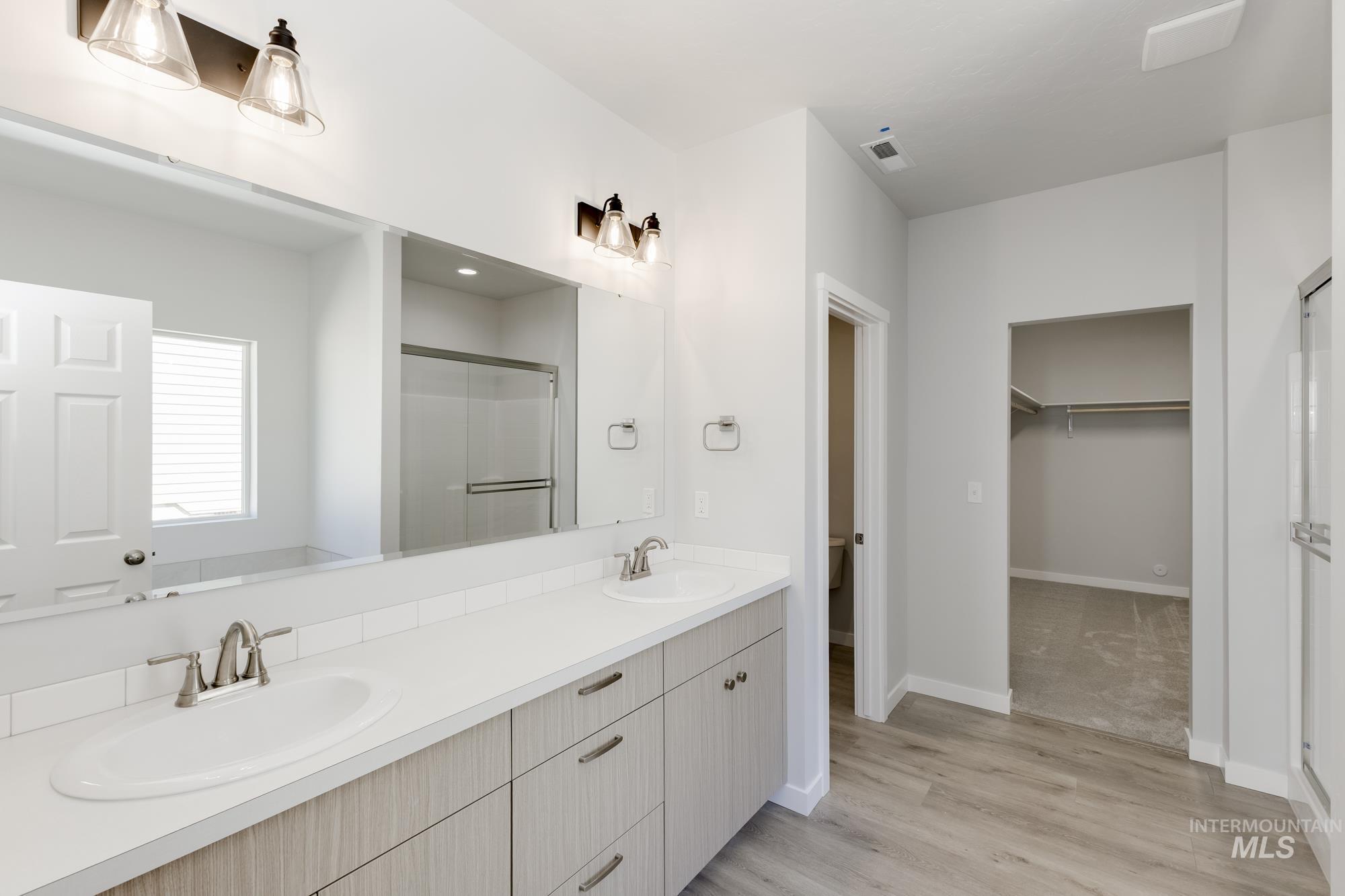 684 W Striped Owl St Property Photo 18