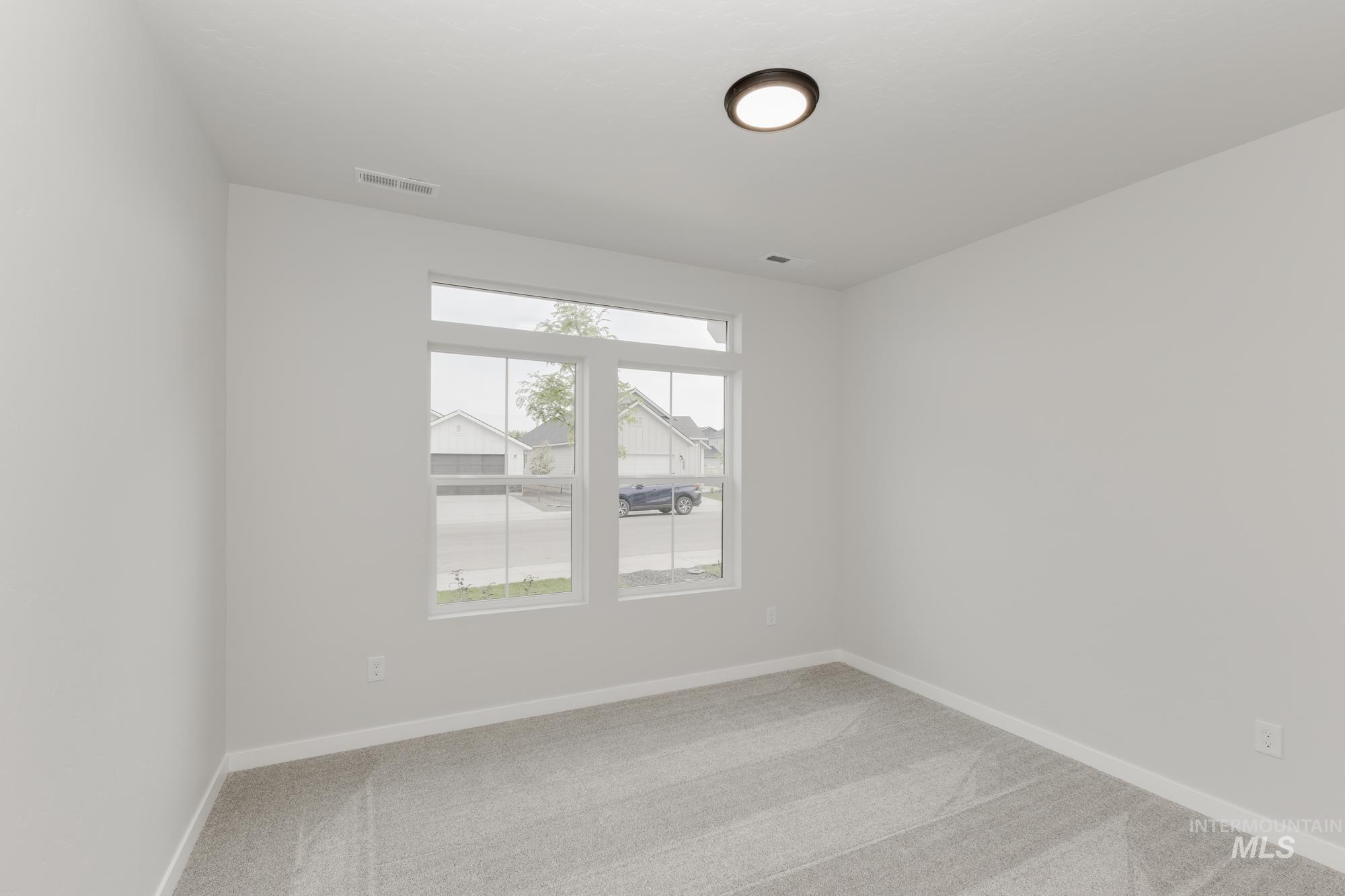 2319 W Opalite Dr Property Photo 12