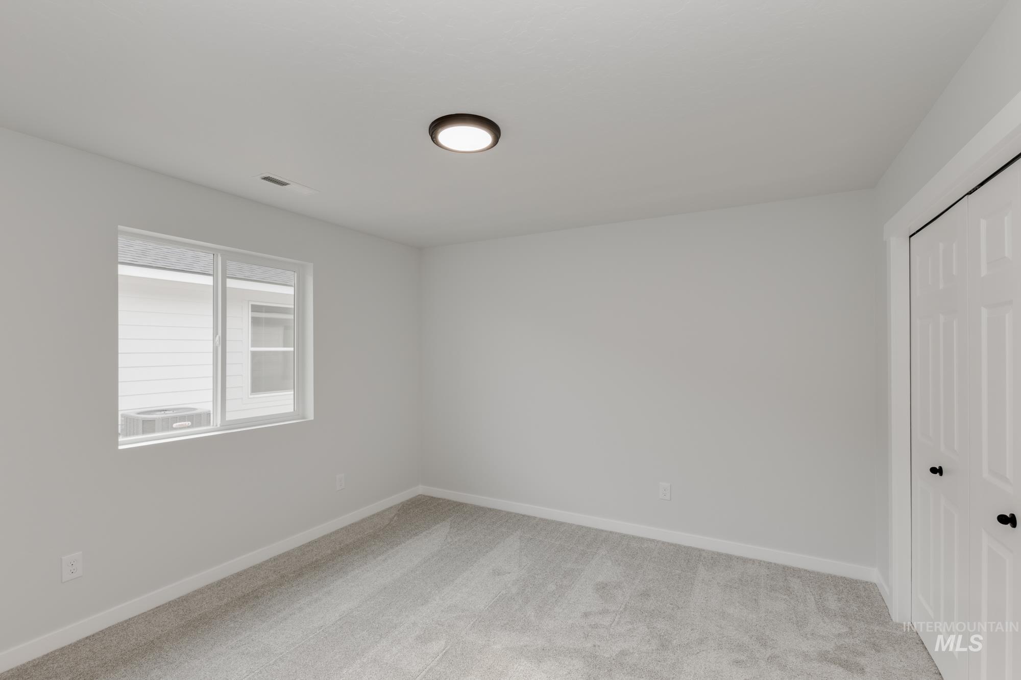 2319 W Opalite Dr Property Photo 14