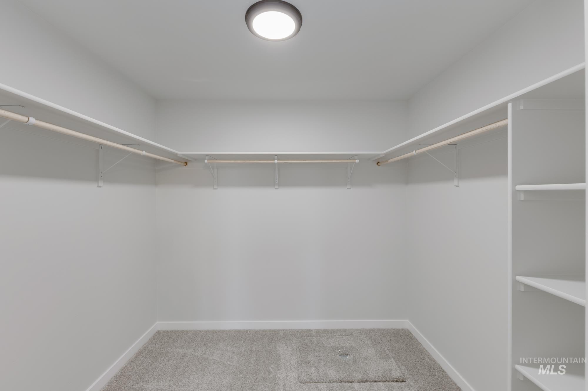 2319 W Opalite Dr Property Photo 19