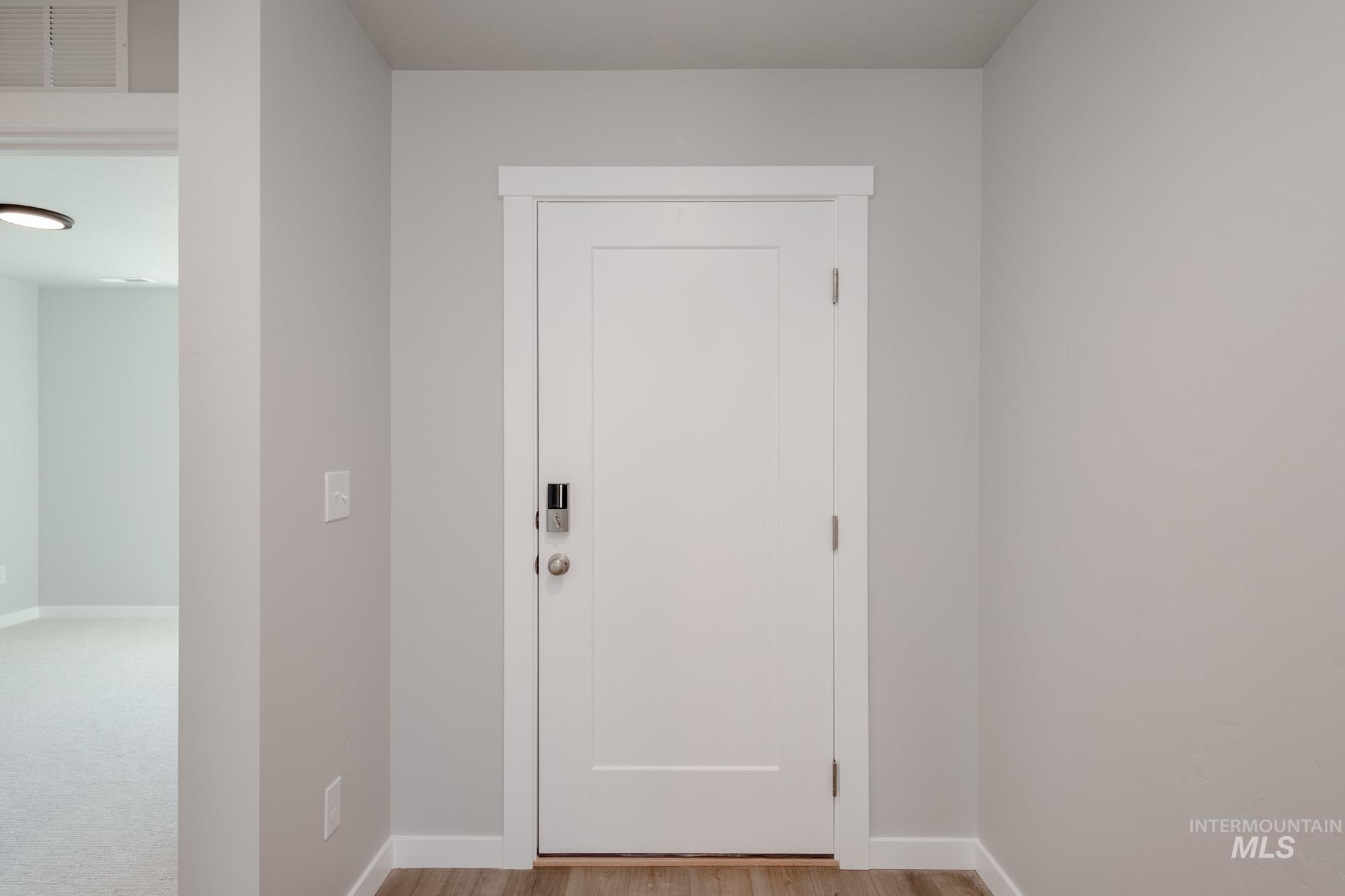 3408 W Morere Dr Property Photo 2