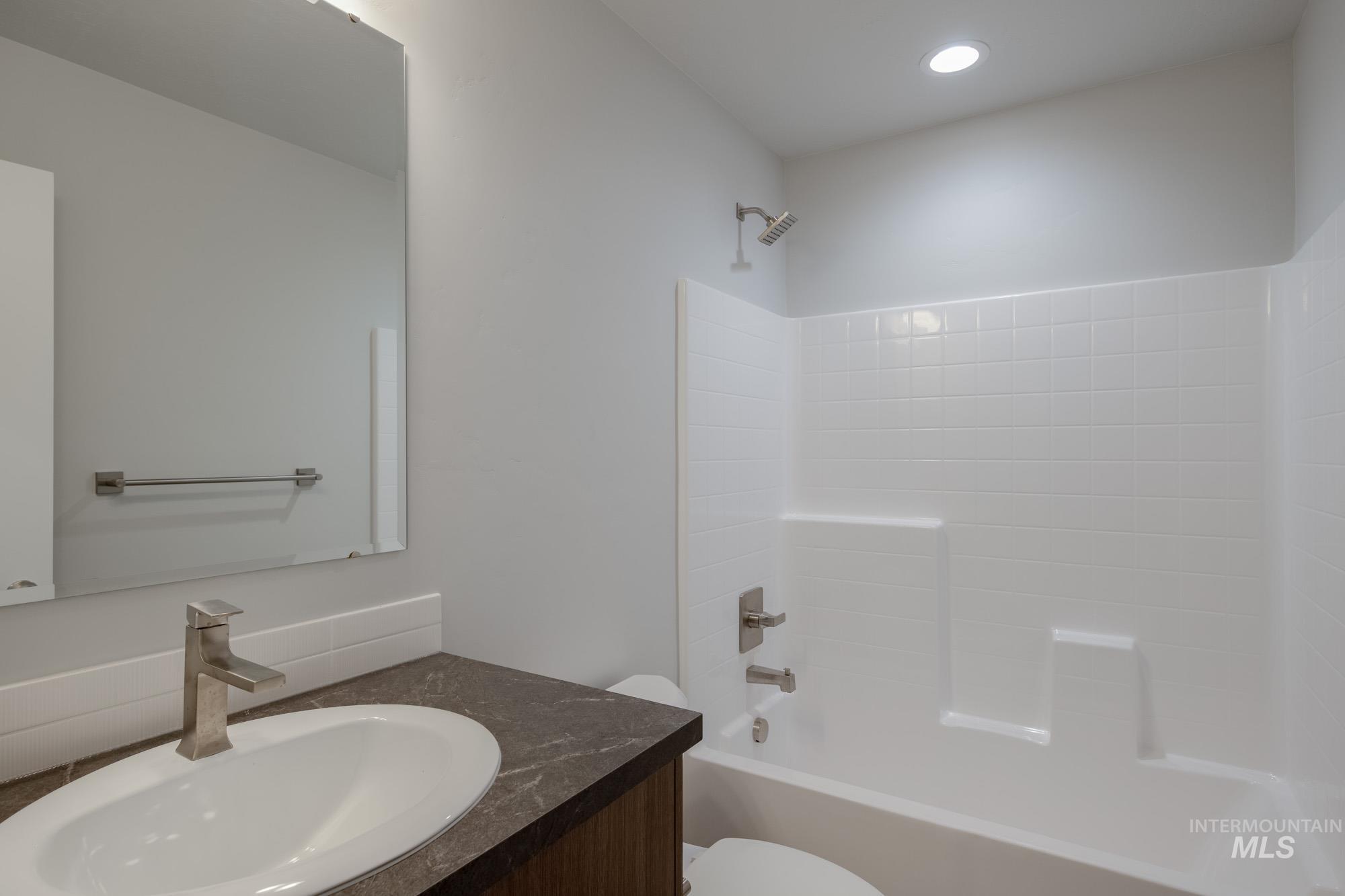 3408 W Morere Dr Property Photo 17