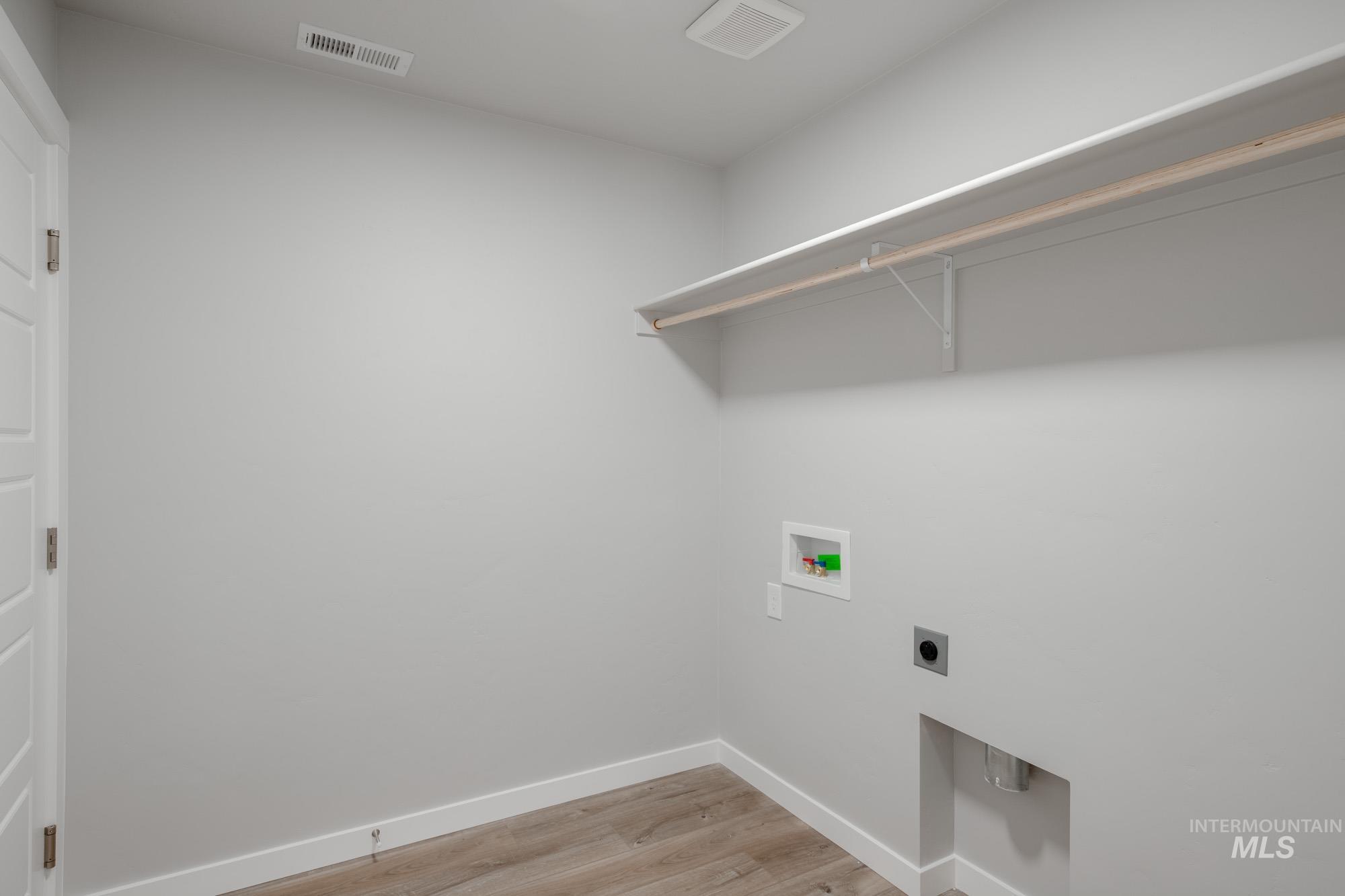 3408 W Morere Dr Property Photo 18