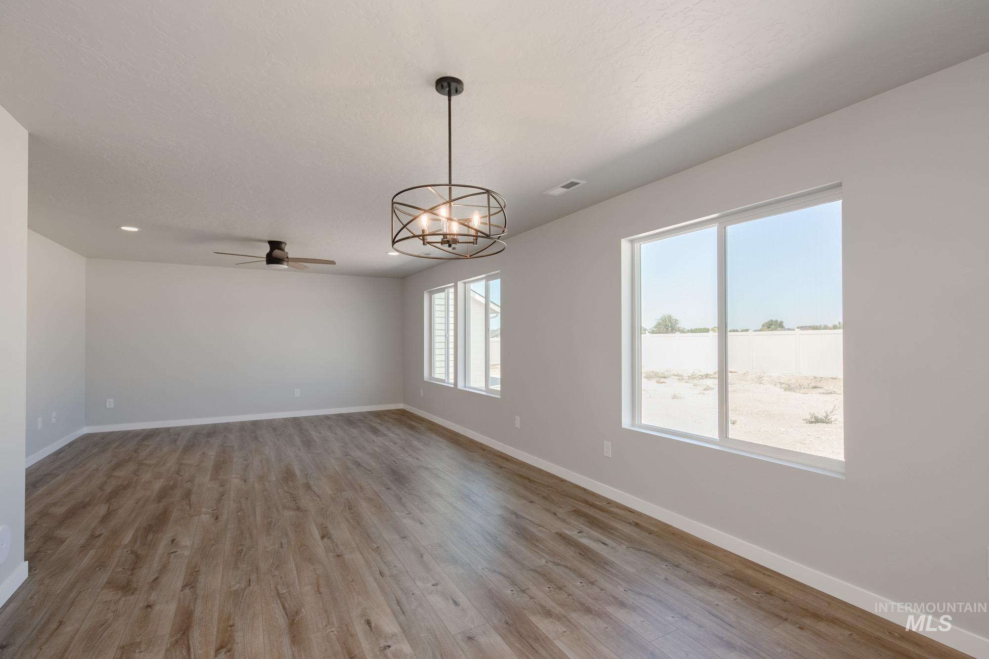 3472 W Morere Dr Property Photo 7