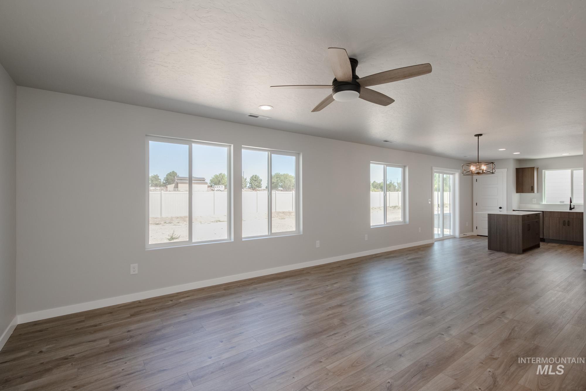 3472 W Morere Dr Property Photo 9