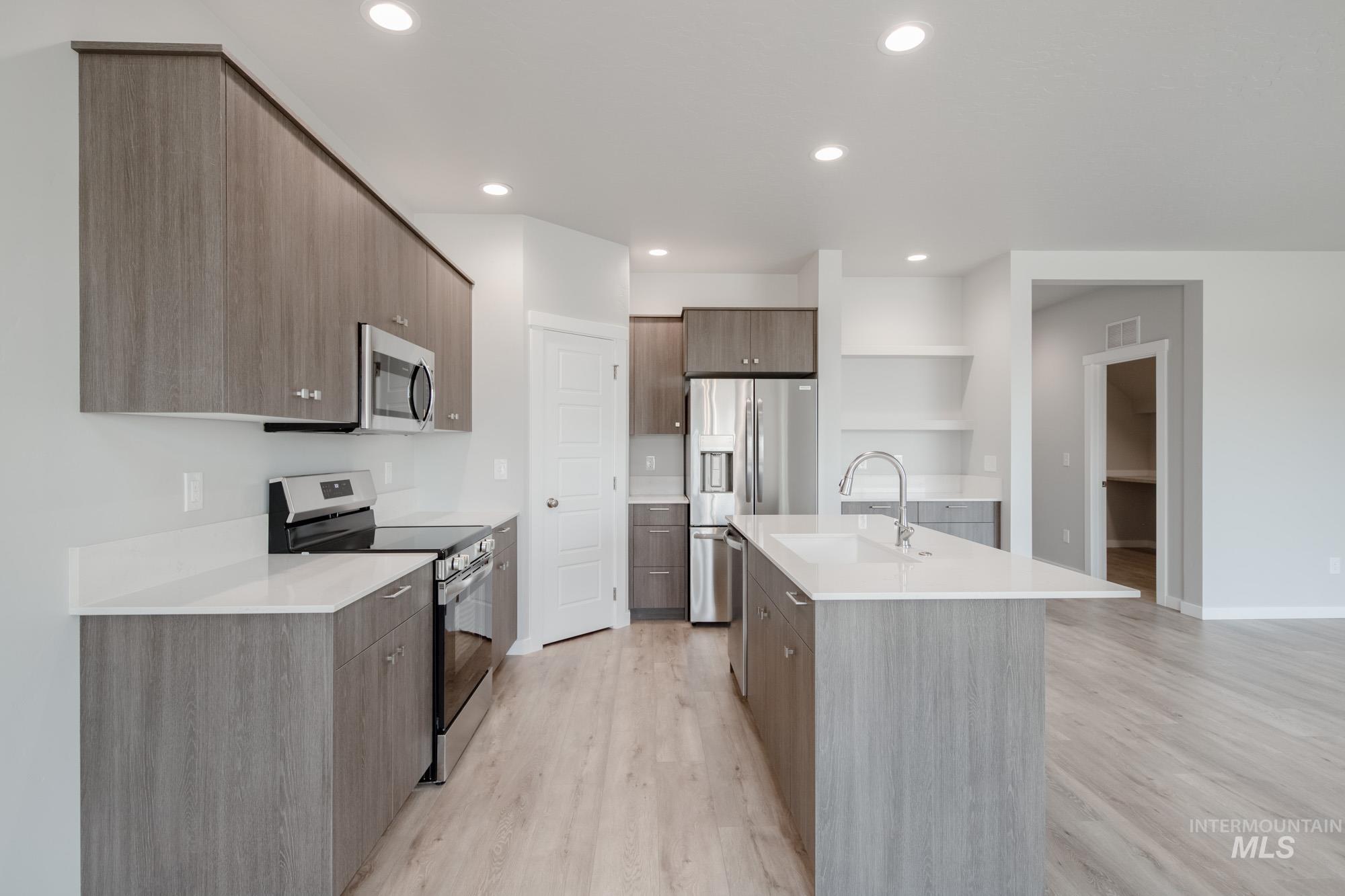 3440 W Morere Dr Property Photo 10