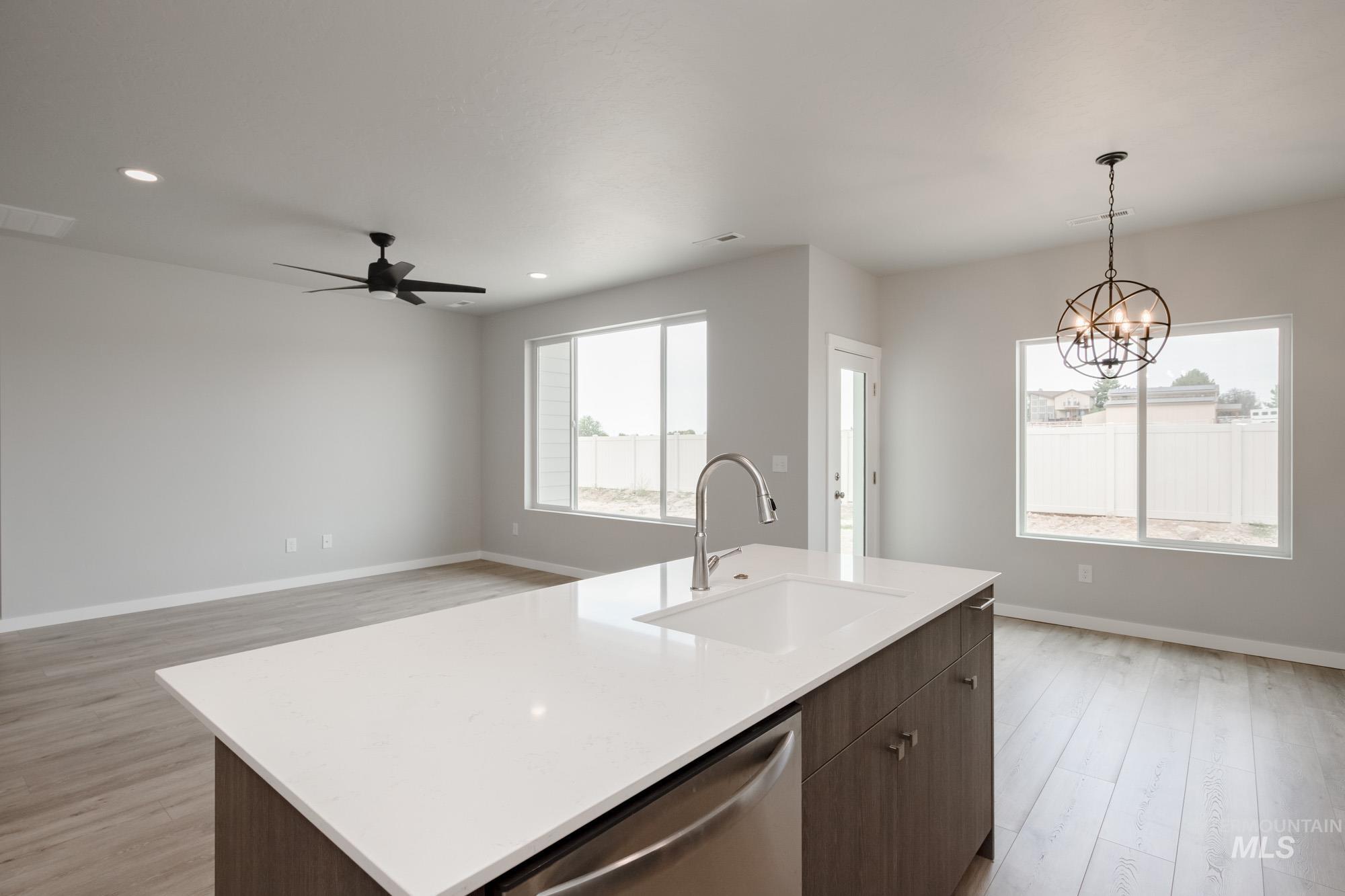 3440 W Morere Dr Property Photo 11