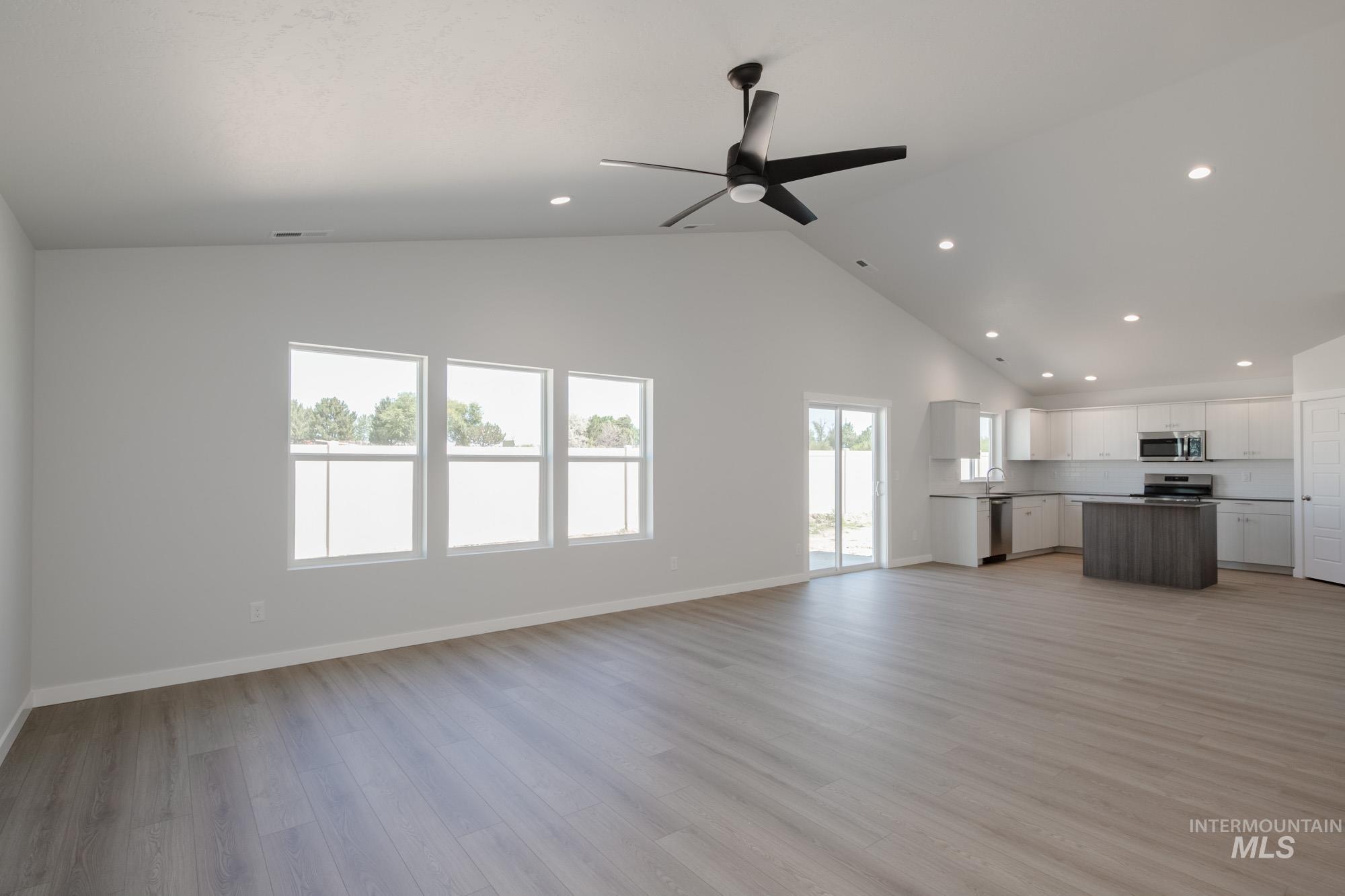 3424 W Morere Dr Property Photo 12