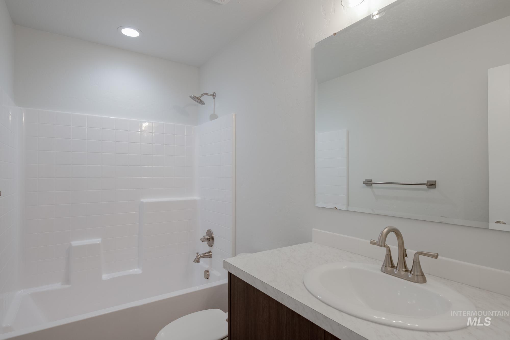 3424 W Morere Dr Property Photo 17